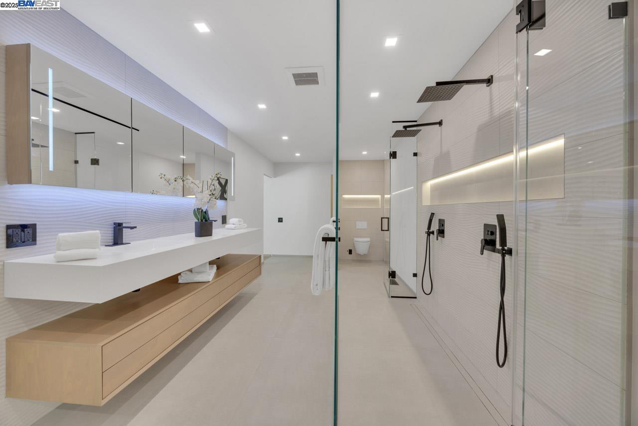 Detail Gallery Image 36 of 40 For 560 Old Orchard Drive, Danville,  CA 94526 - 4 Beds | 2/1 Baths