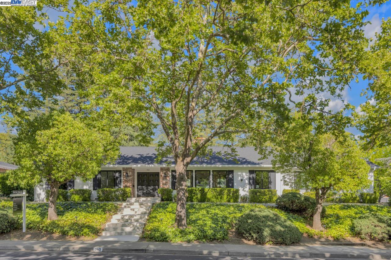 Detail Gallery Image 7 of 40 For 560 Old Orchard Drive, Danville,  CA 94526 - 4 Beds | 2/1 Baths