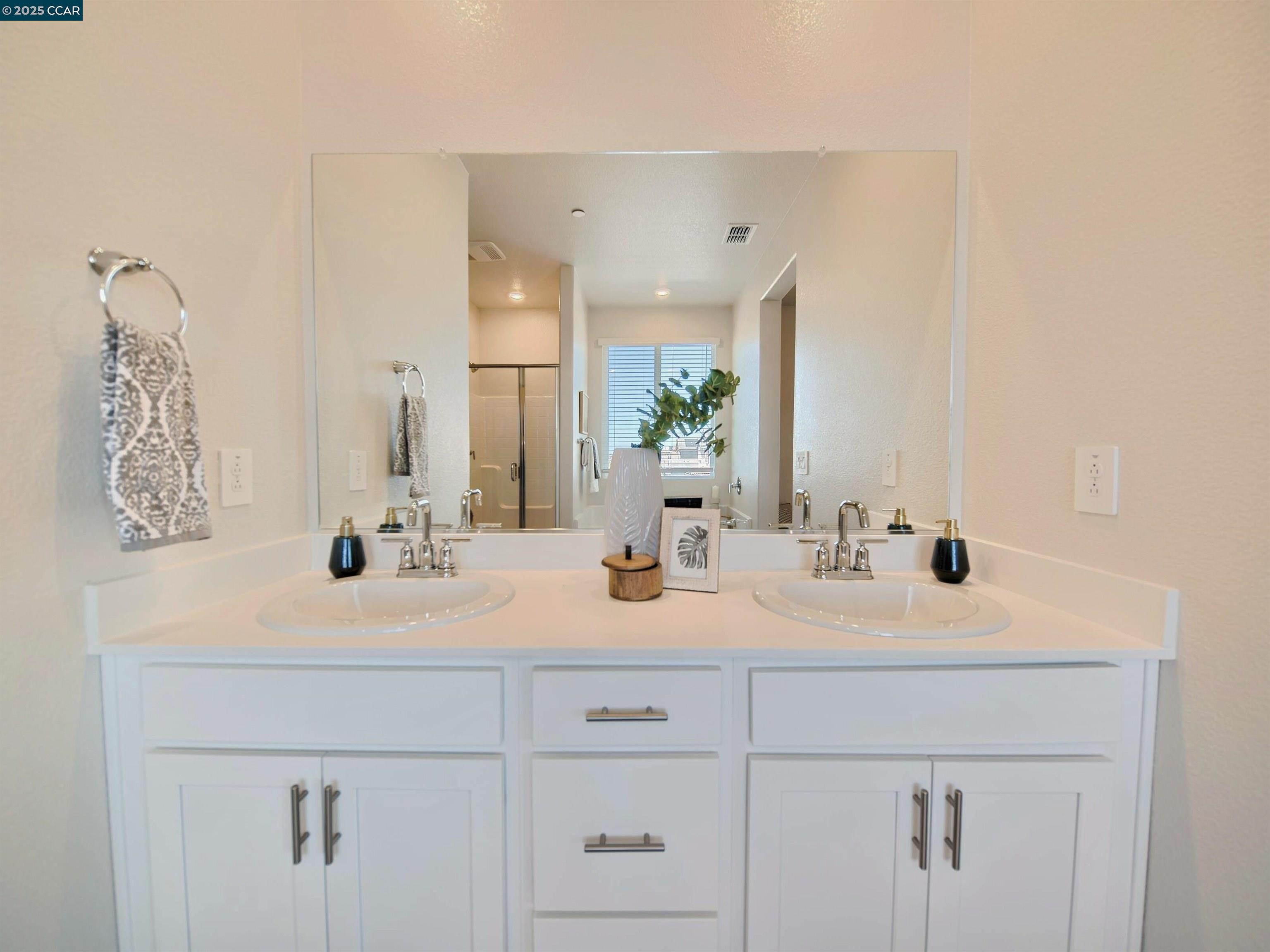 Detail Gallery Image 36 of 59 For 5445 Oneida Way, Antioch,  CA 94509 - 4 Beds | 3 Baths