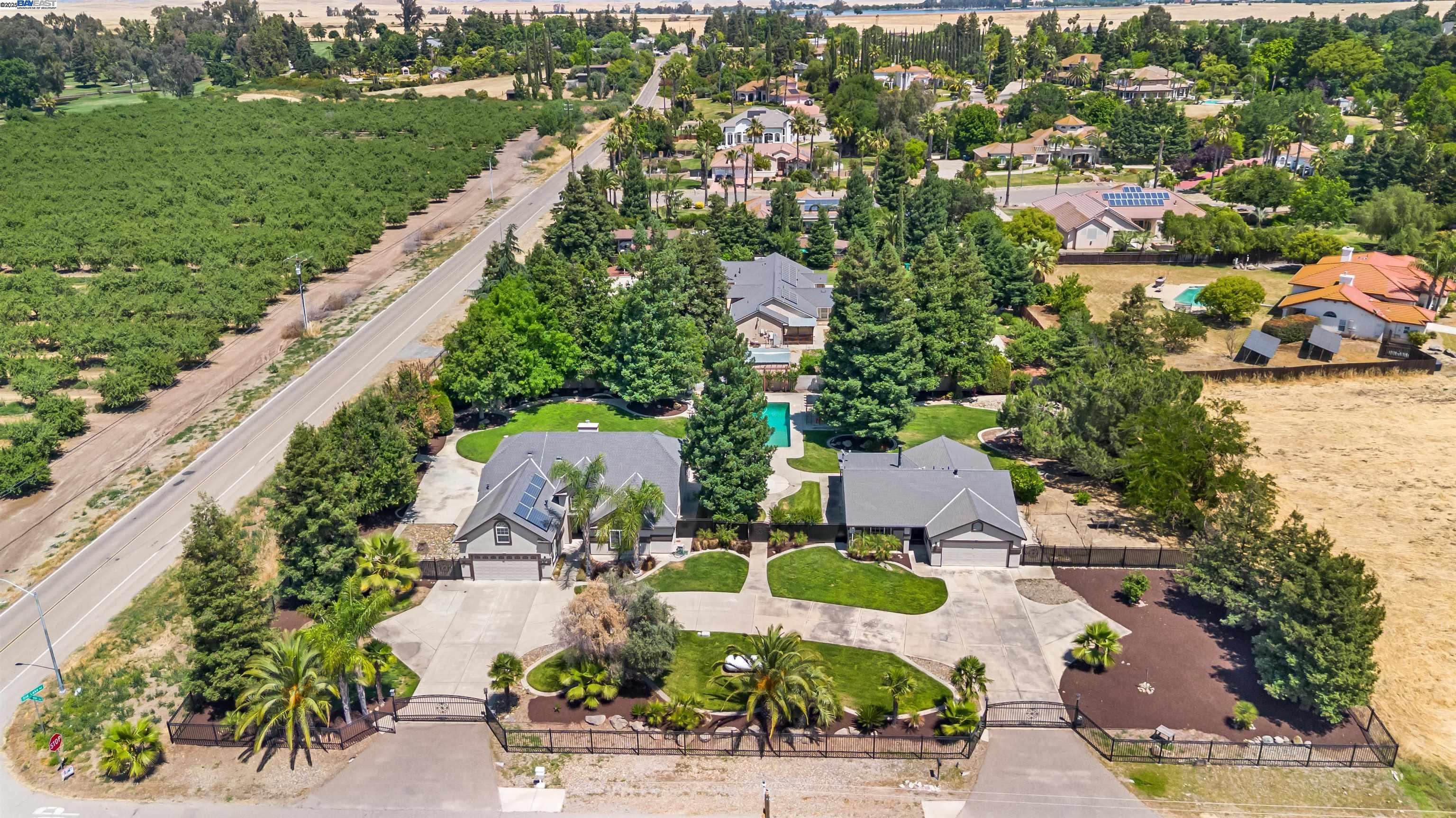 Detail Gallery Image 16 of 60 For 5974 Hillcrest Rd, Merced,  CA 95340 - 4 Beds | 2/1 Baths