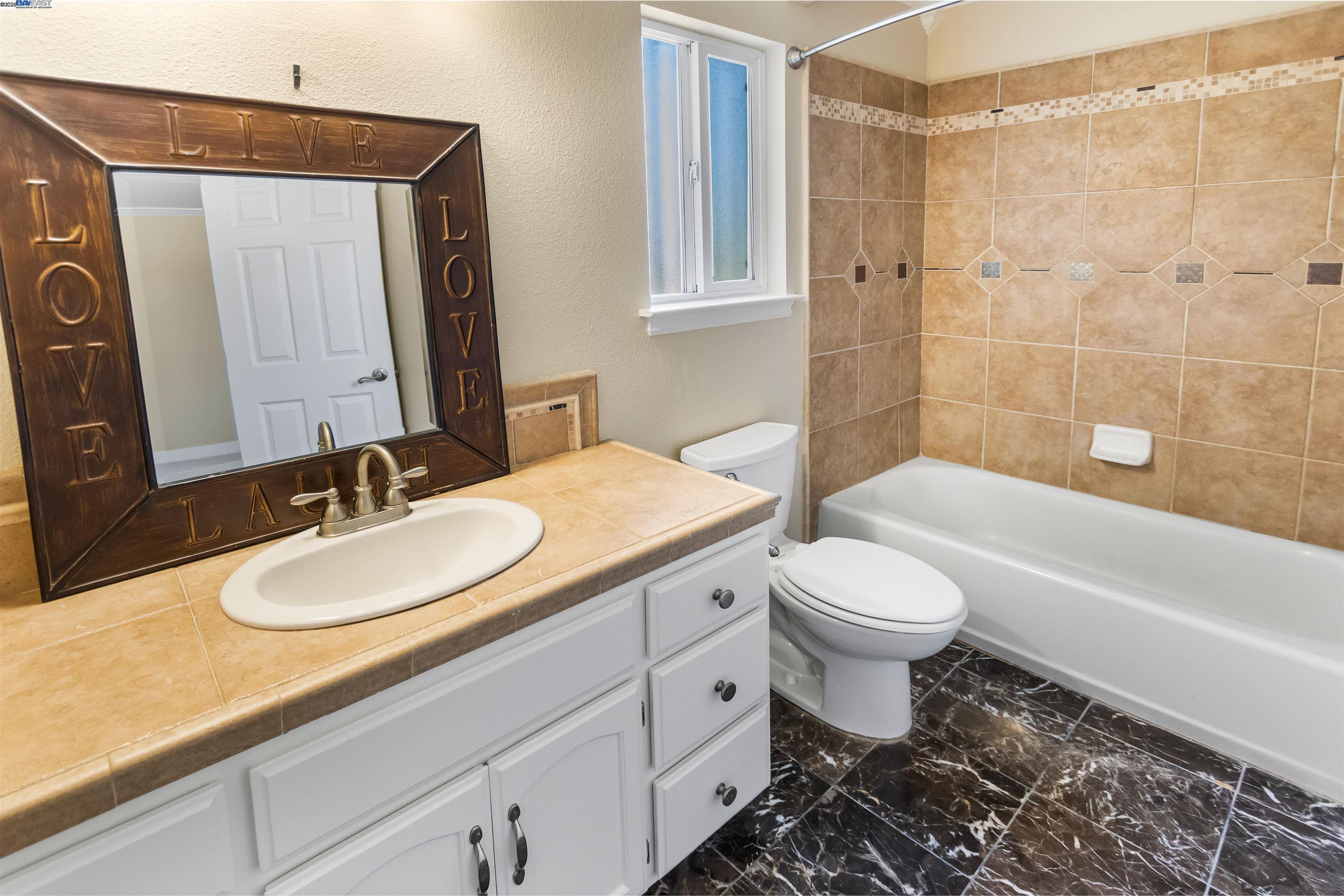 Detail Gallery Image 23 of 60 For 5974 Hillcrest Rd, Merced,  CA 95340 - 4 Beds | 2/1 Baths