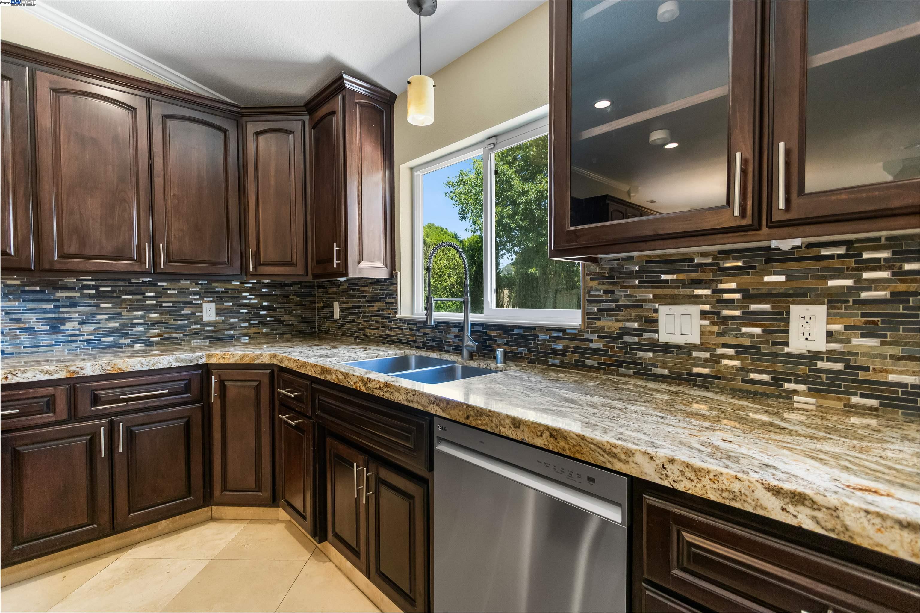 Detail Gallery Image 31 of 60 For 5974 Hillcrest Rd, Merced,  CA 95340 - 4 Beds | 2/1 Baths