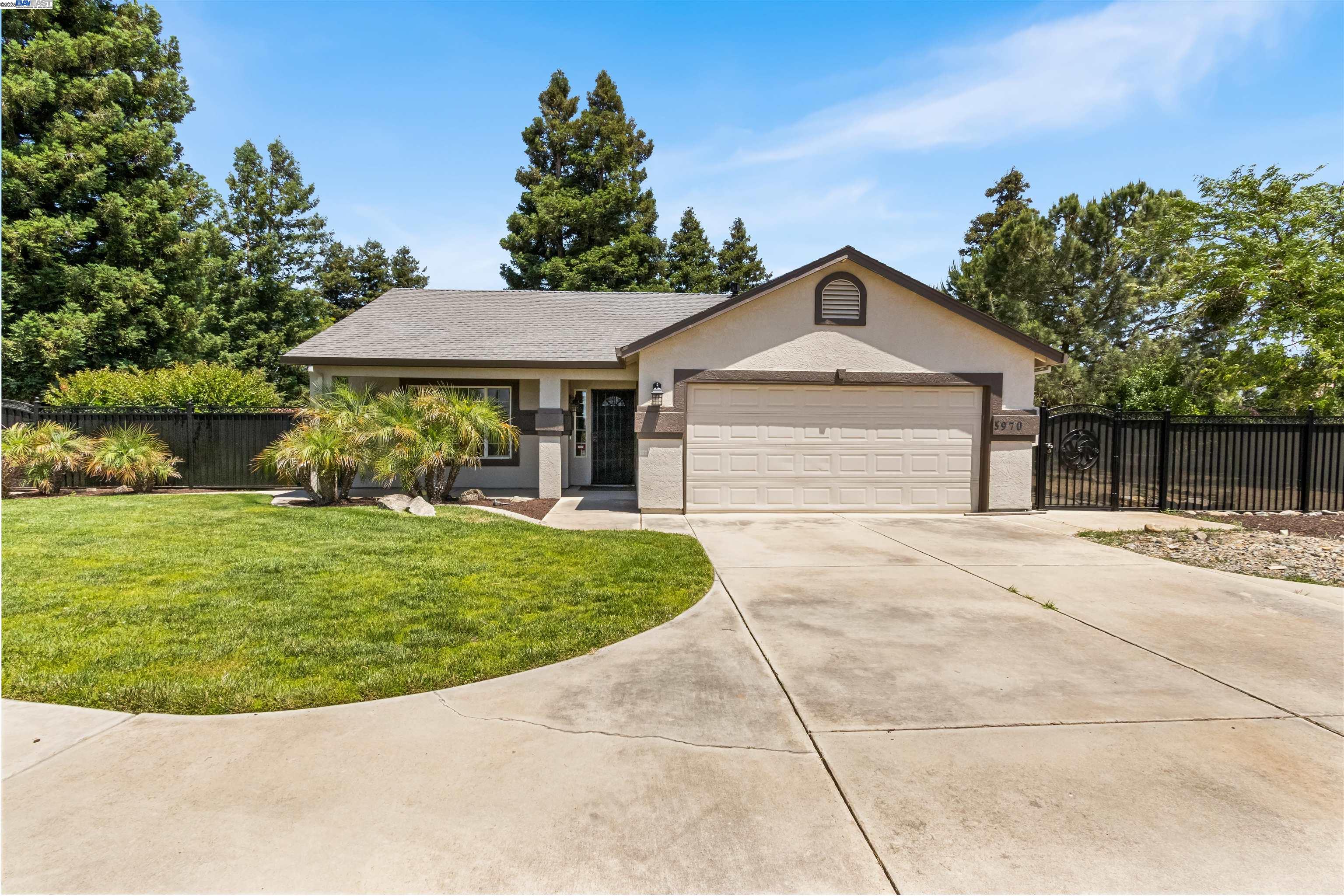 Detail Gallery Image 10 of 60 For 5974 Hillcrest Rd, Merced,  CA 95340 - 4 Beds | 2/1 Baths