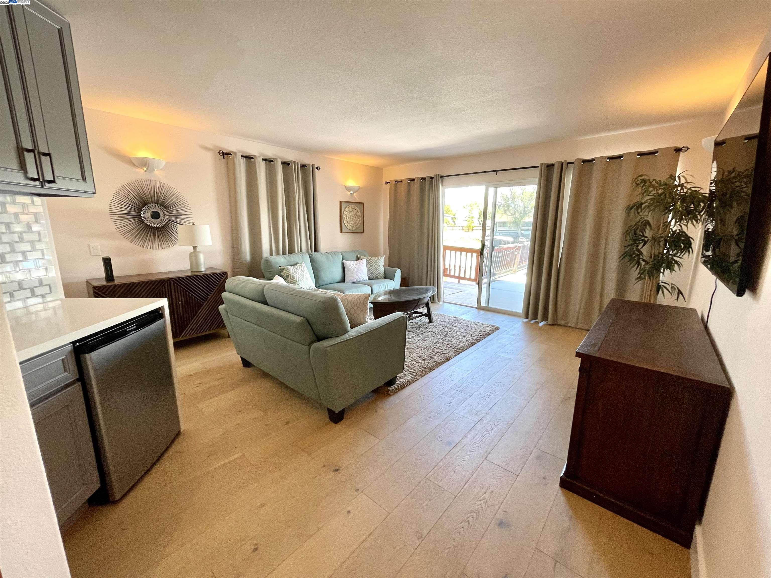 Detail Gallery Image 7 of 21 For 668 Keys Blvd., Clearlake Oaks,  CA 95423 - 3 Beds | 2 Baths