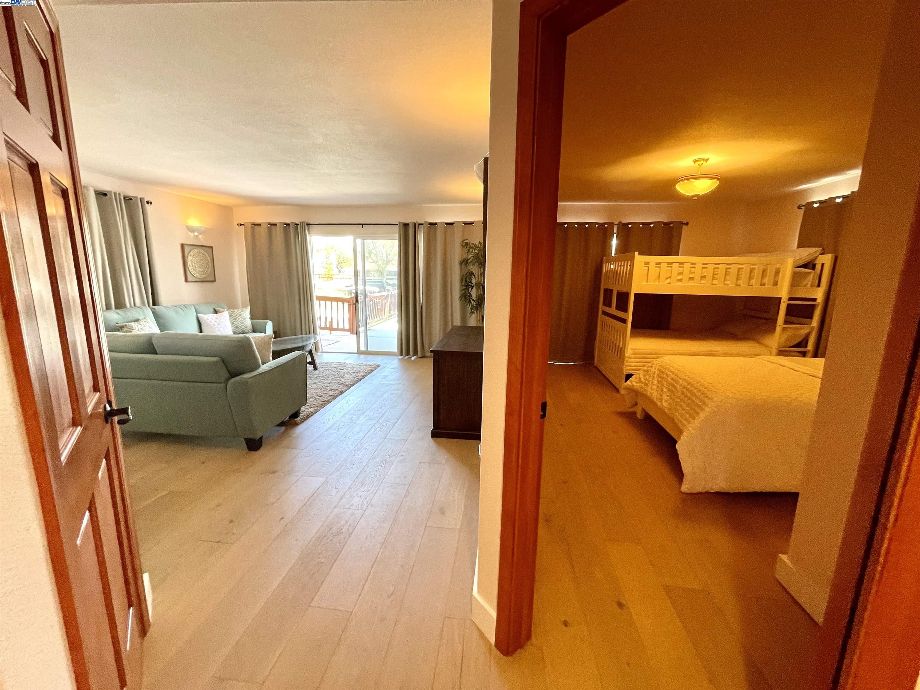 Detail Gallery Image 10 of 21 For 668 Keys Blvd., Clearlake Oaks,  CA 95423 - 3 Beds | 2 Baths