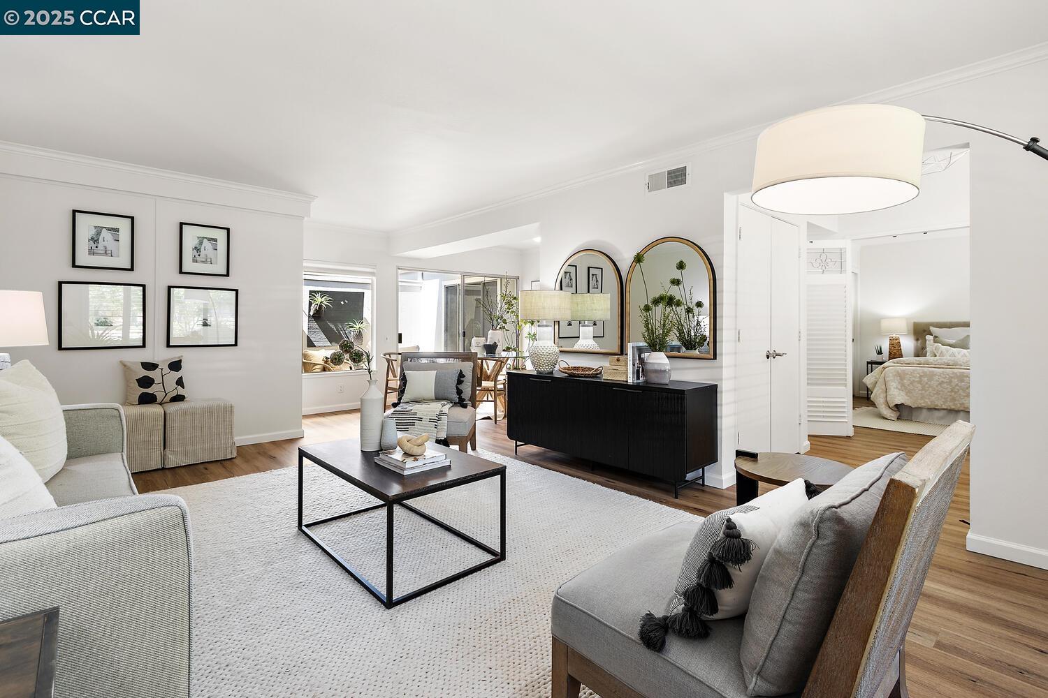 Photo #5: 41102502 Listing 