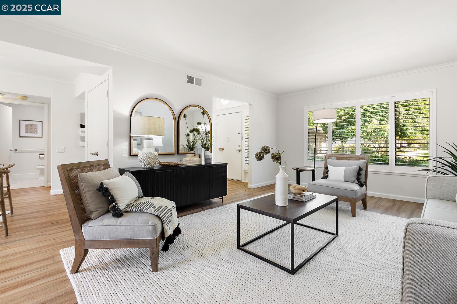 Photo #6: 41102502 Listing 