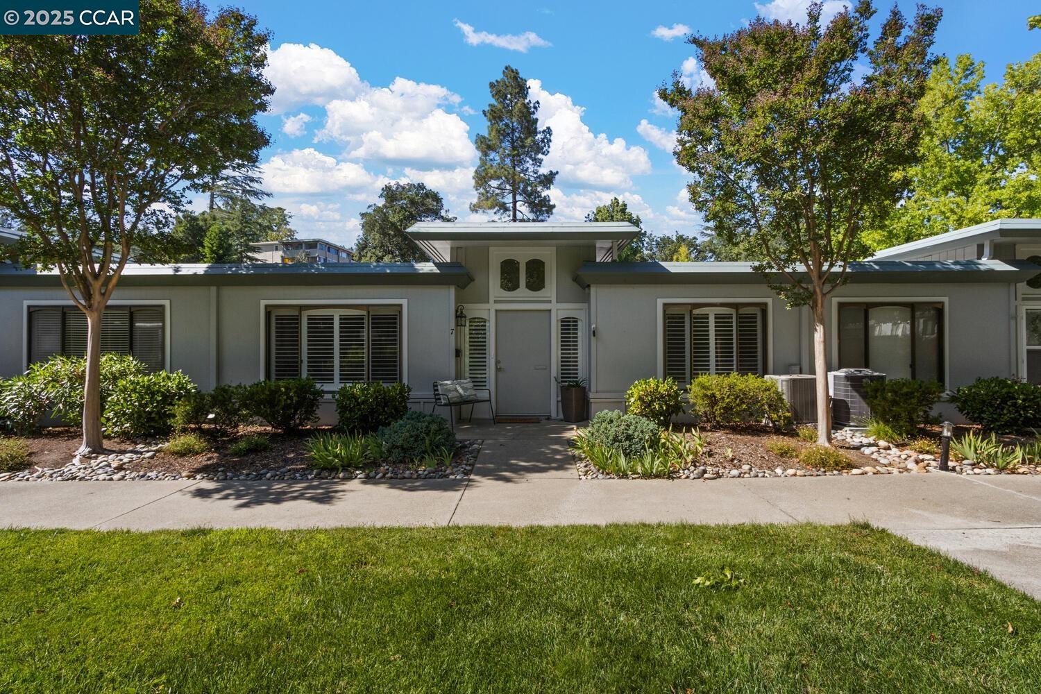 Detail Gallery Image 9 of 25 For 1501 Oakmont #7,  Walnut Creek,  CA 94595 - 2 Beds | 1 Baths