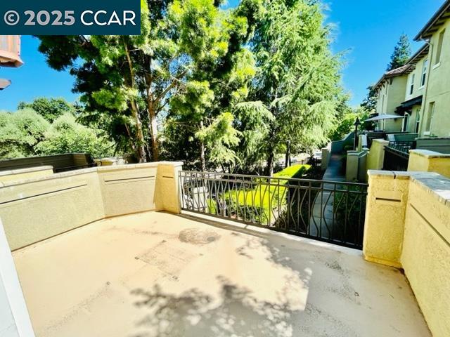 34 Warhol Way, Pleasant Hill, California 94523, 3 Bedrooms Bedrooms, 5 Rooms Rooms,2 BathroomsBathrooms,Residential Lease,For Rent,34 Warhol Way,41102505