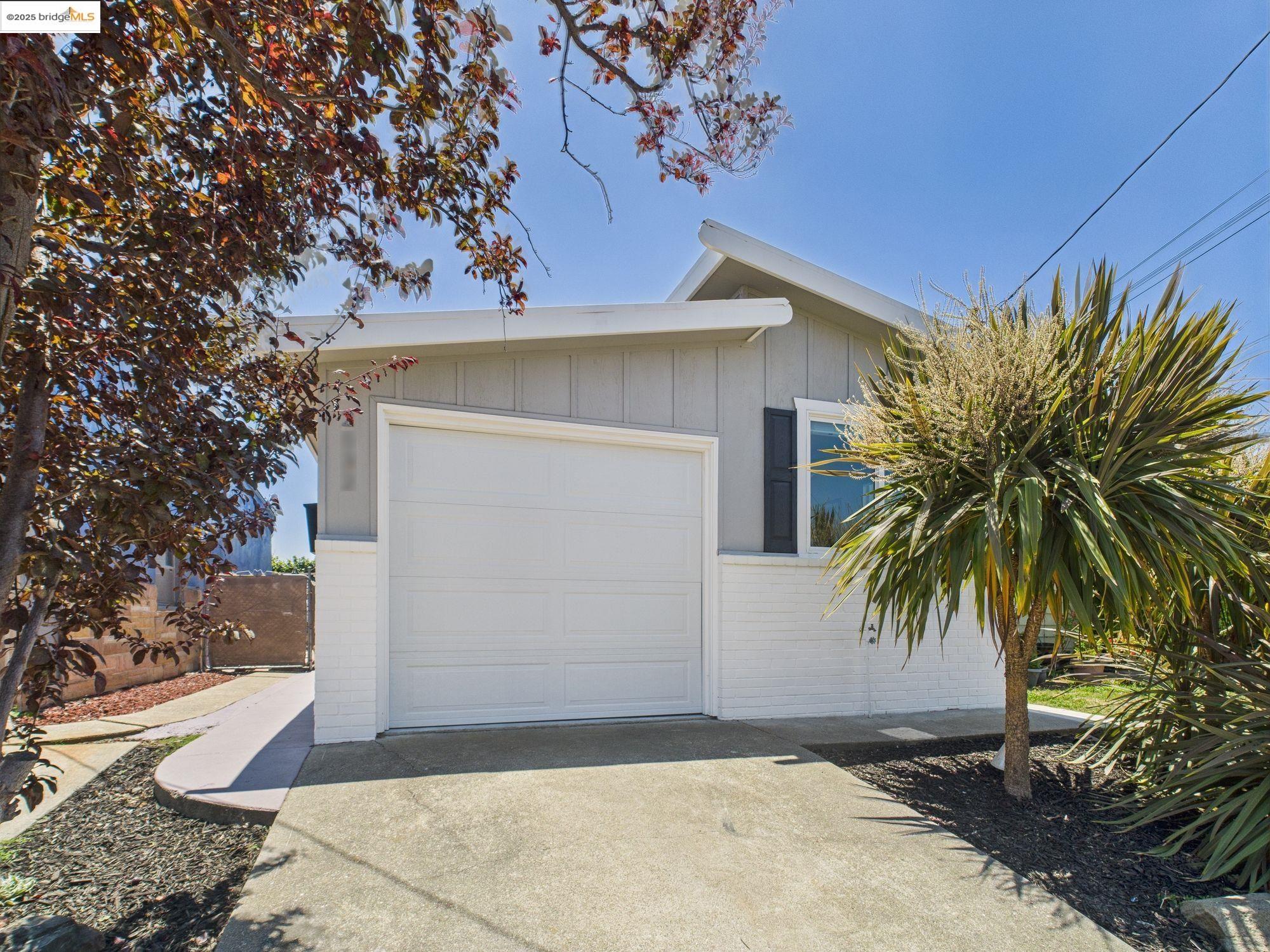 Thumbnail for 2532 Lincoln Ave, Richmond, CA 94804