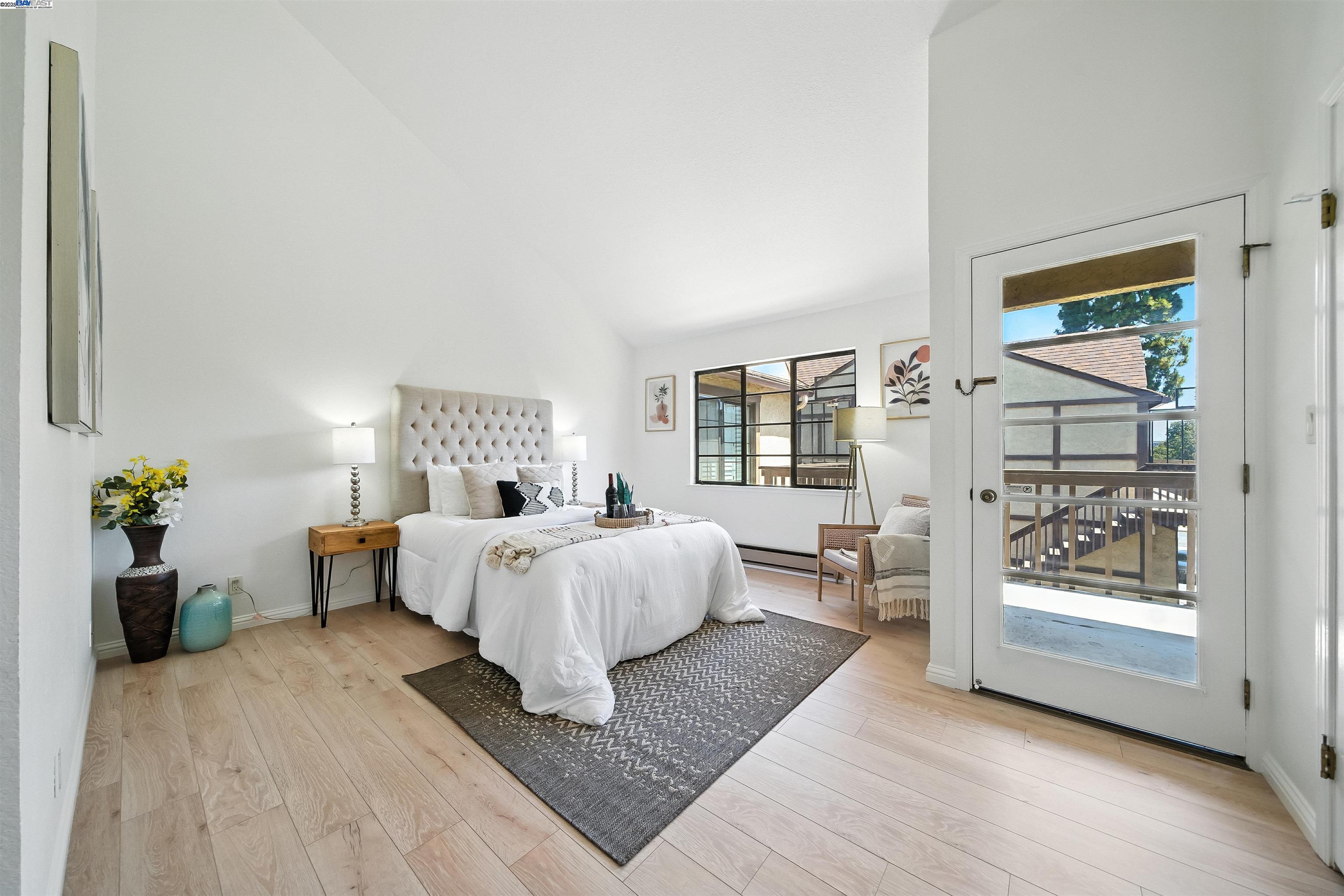 Detail Gallery Image 15 of 43 For 1116 Brewster Ave, Redwood City,  CA 94062-1310 - 2 Beds | 2/1 Baths