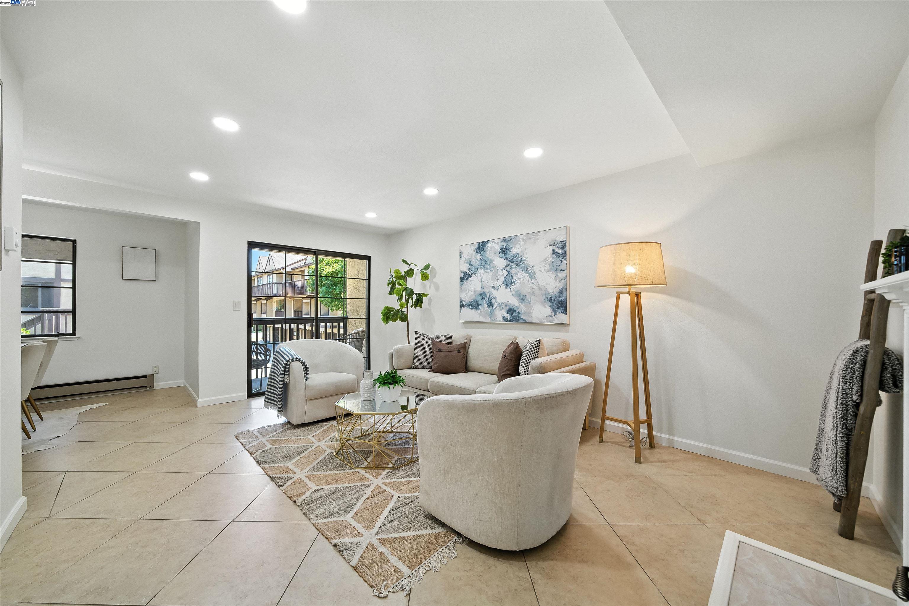 Detail Gallery Image 33 of 43 For 1116 Brewster Ave, Redwood City,  CA 94062-1310 - 2 Beds | 2/1 Baths