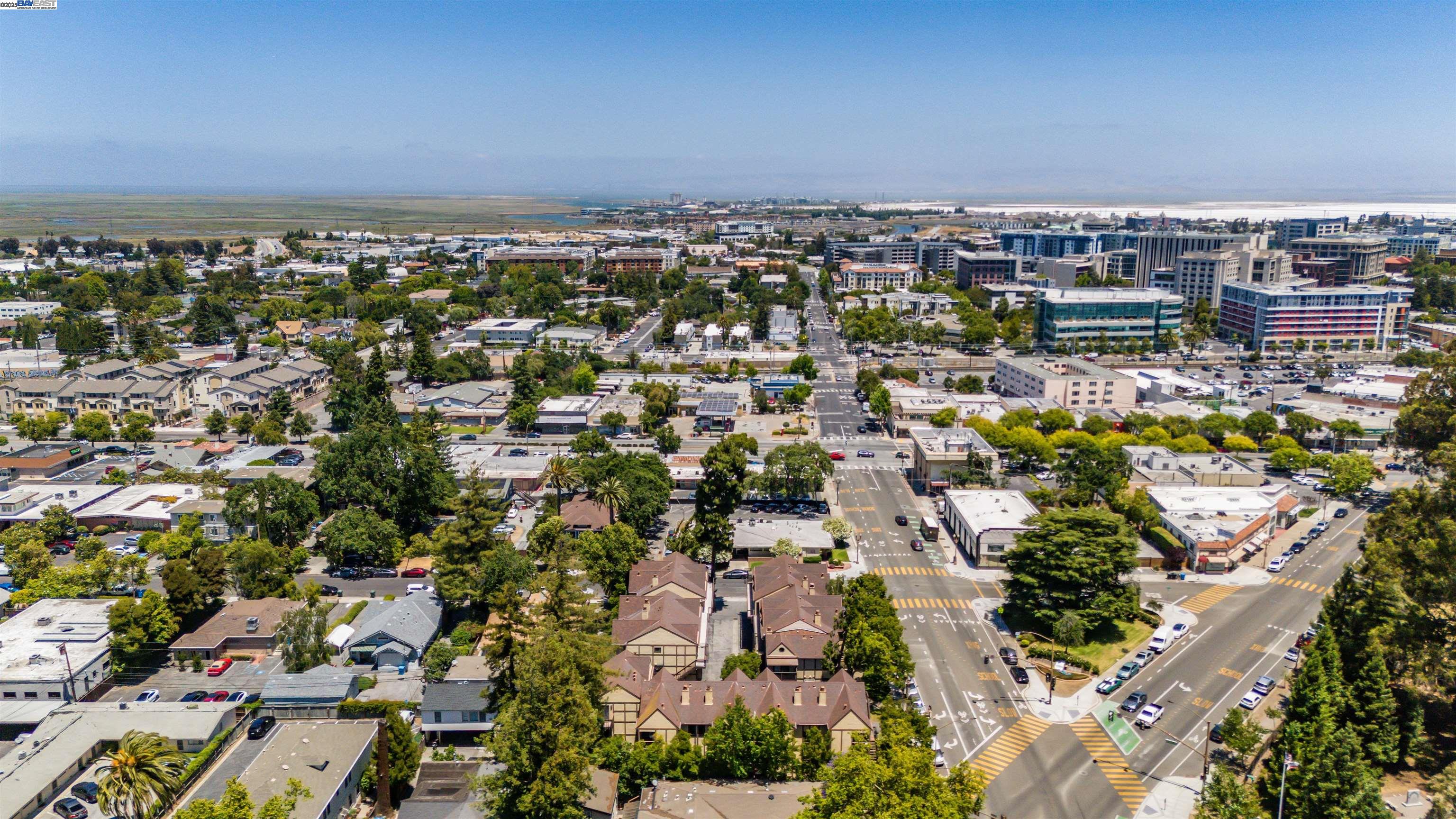 Detail Gallery Image 42 of 43 For 1116 Brewster Ave, Redwood City,  CA 94062-1310 - 2 Beds | 2/1 Baths