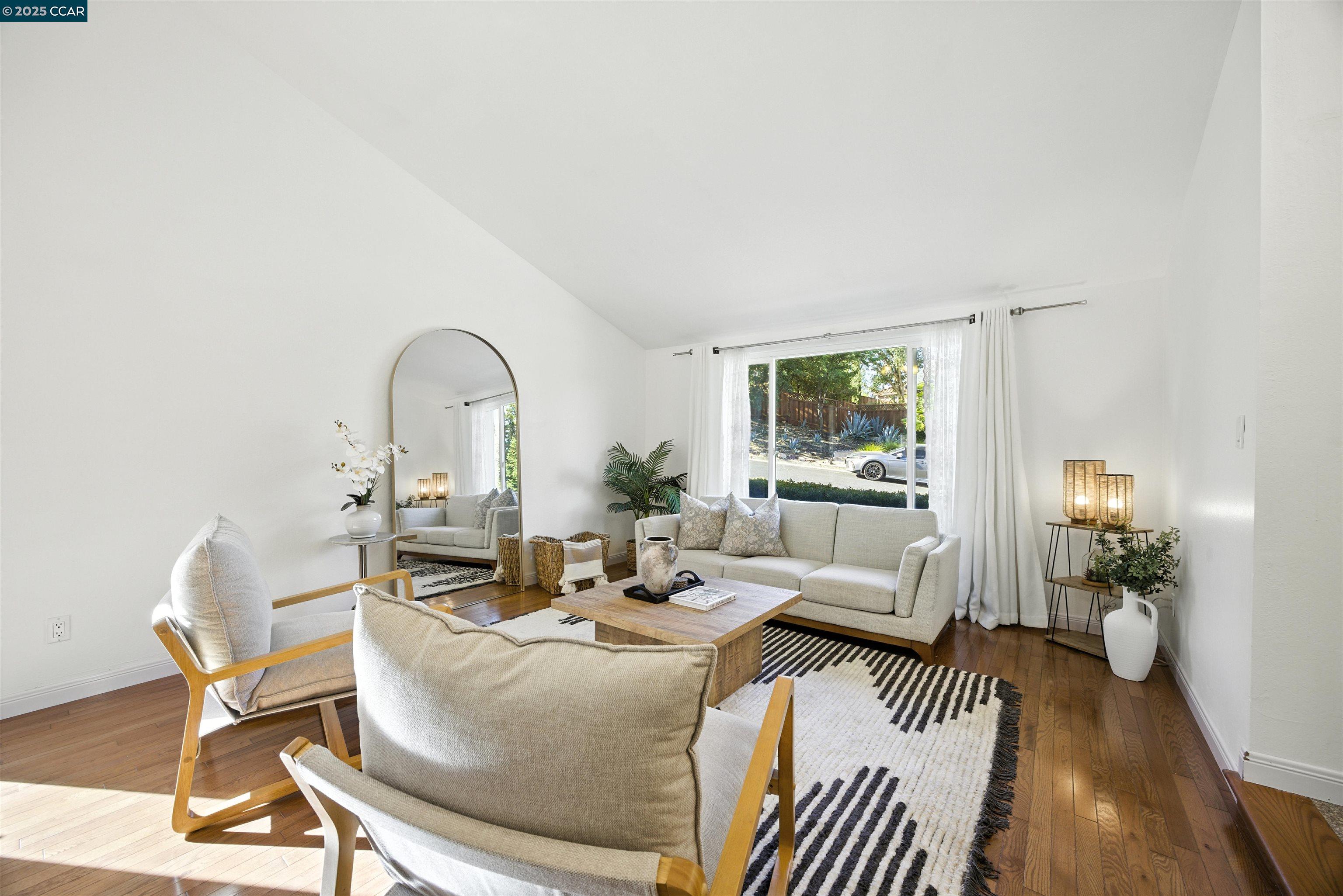 Detail Gallery Image 1 of 42 For 5205 Forrestgreen Ct, Concord,  CA 94521 - 3 Beds | 2/1 Baths