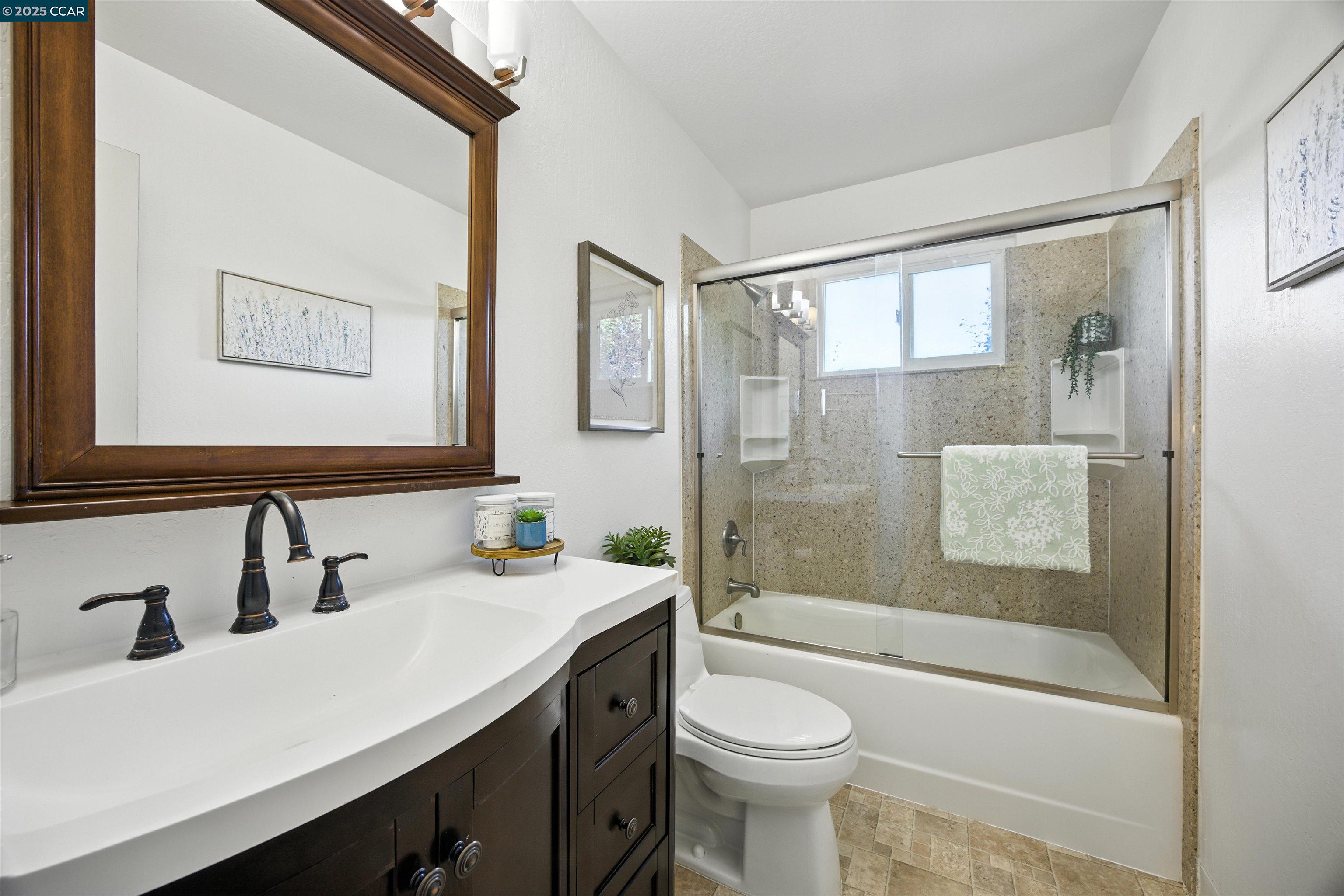 Detail Gallery Image 20 of 42 For 5205 Forrestgreen Ct, Concord,  CA 94521 - 3 Beds | 2/1 Baths
