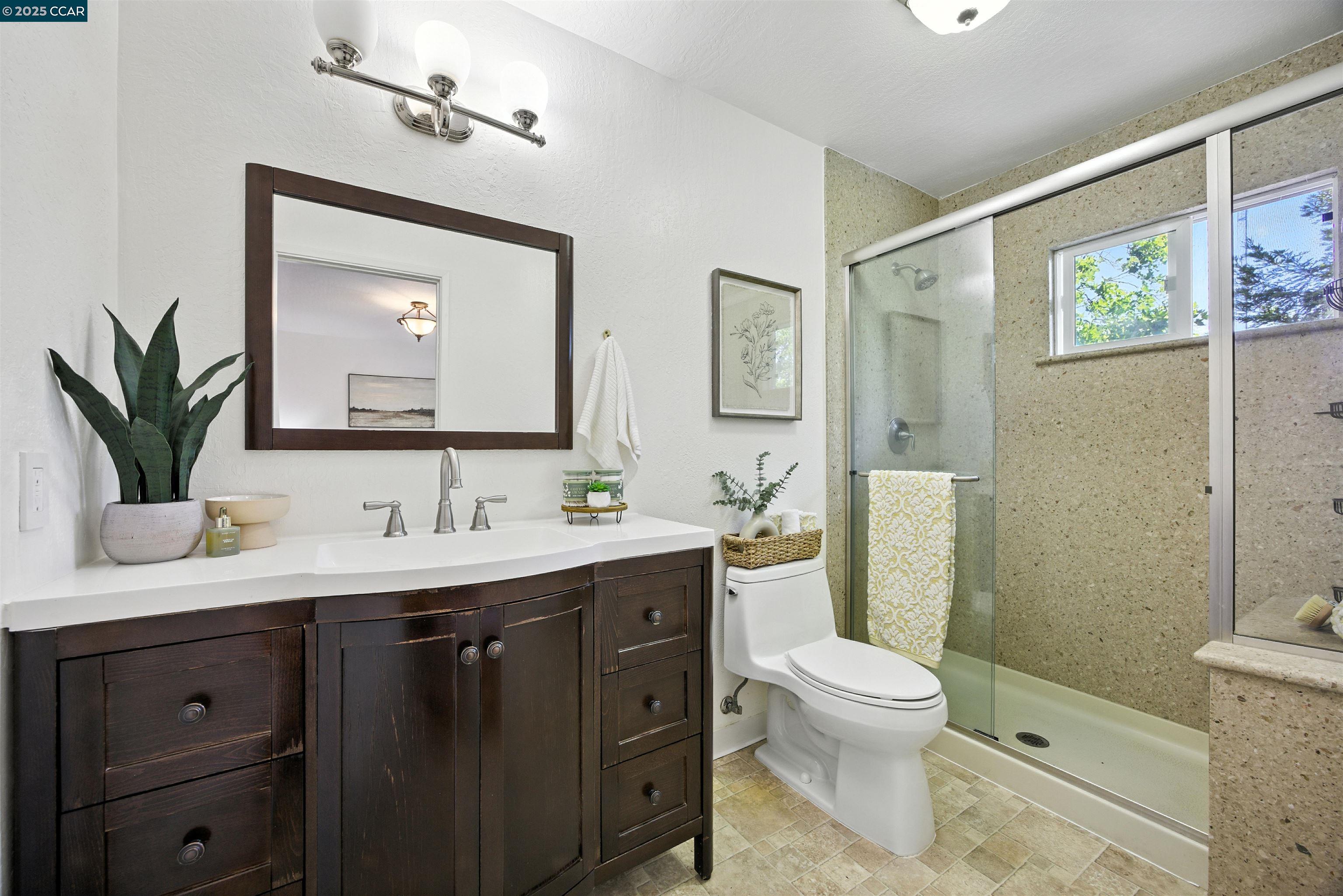 Detail Gallery Image 25 of 42 For 5205 Forrestgreen Ct, Concord,  CA 94521 - 3 Beds | 2/1 Baths