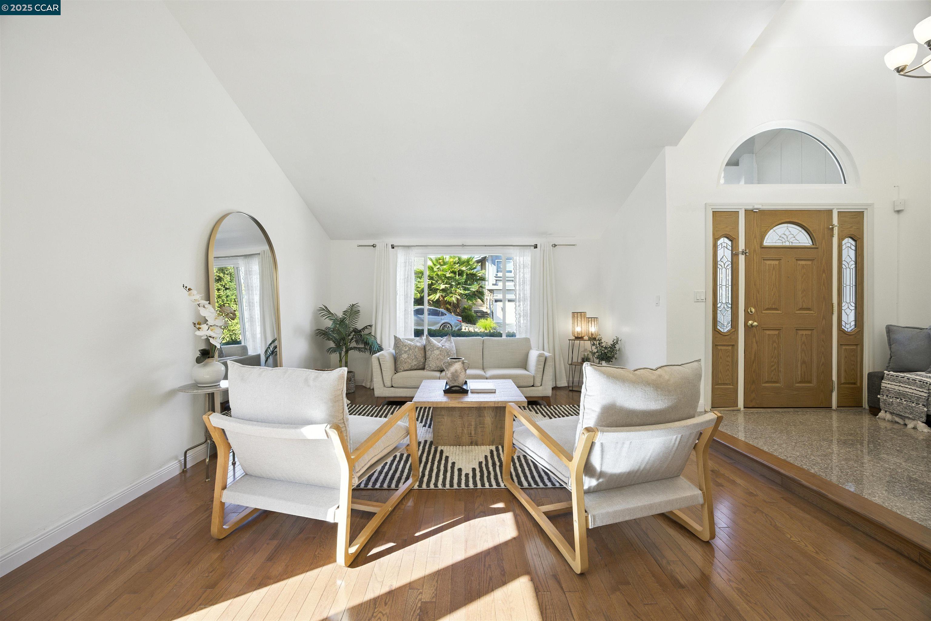 Detail Gallery Image 4 of 42 For 5205 Forrestgreen Ct, Concord,  CA 94521 - 3 Beds | 2/1 Baths