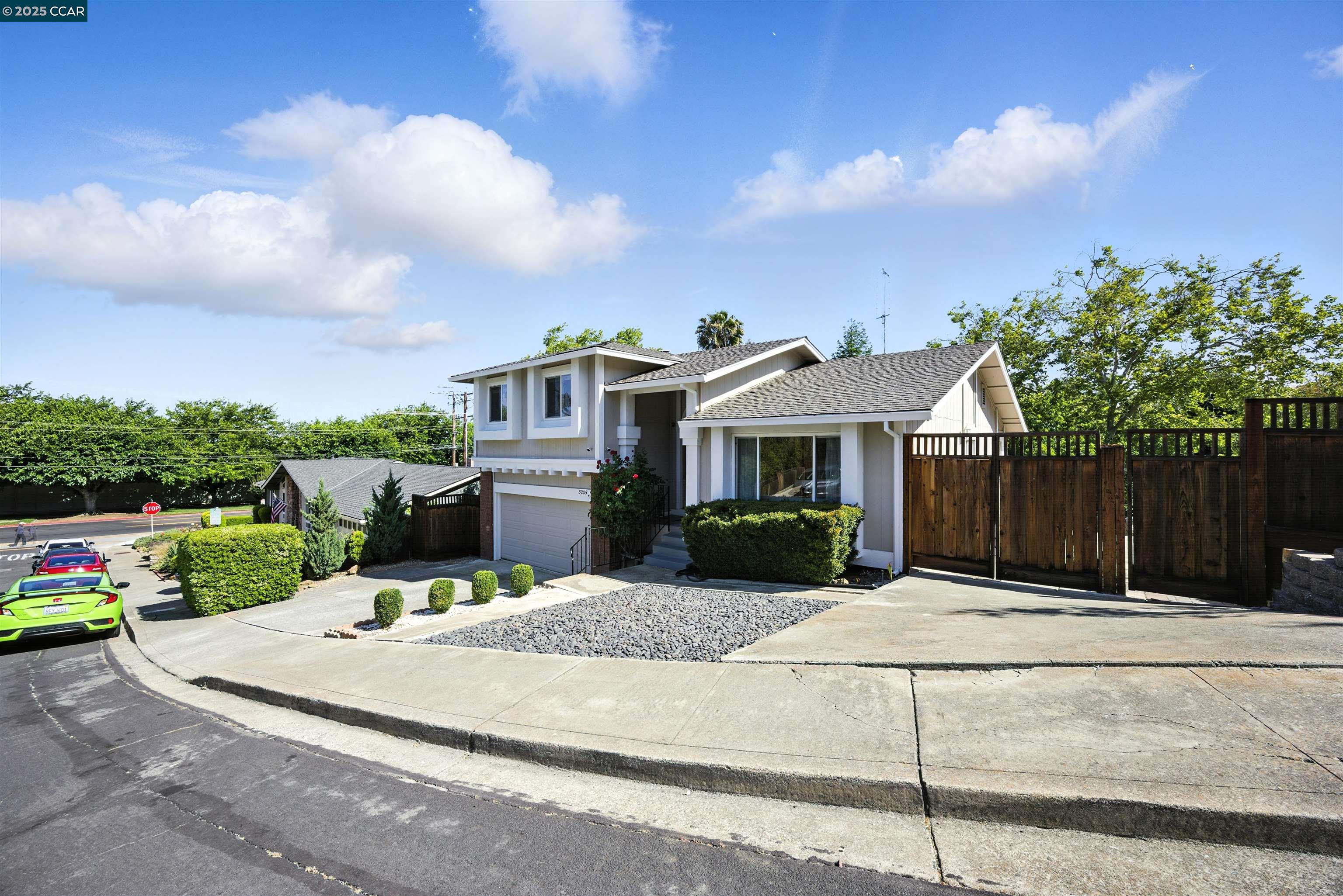 Detail Gallery Image 39 of 42 For 5205 Forrestgreen Ct, Concord,  CA 94521 - 3 Beds | 2/1 Baths