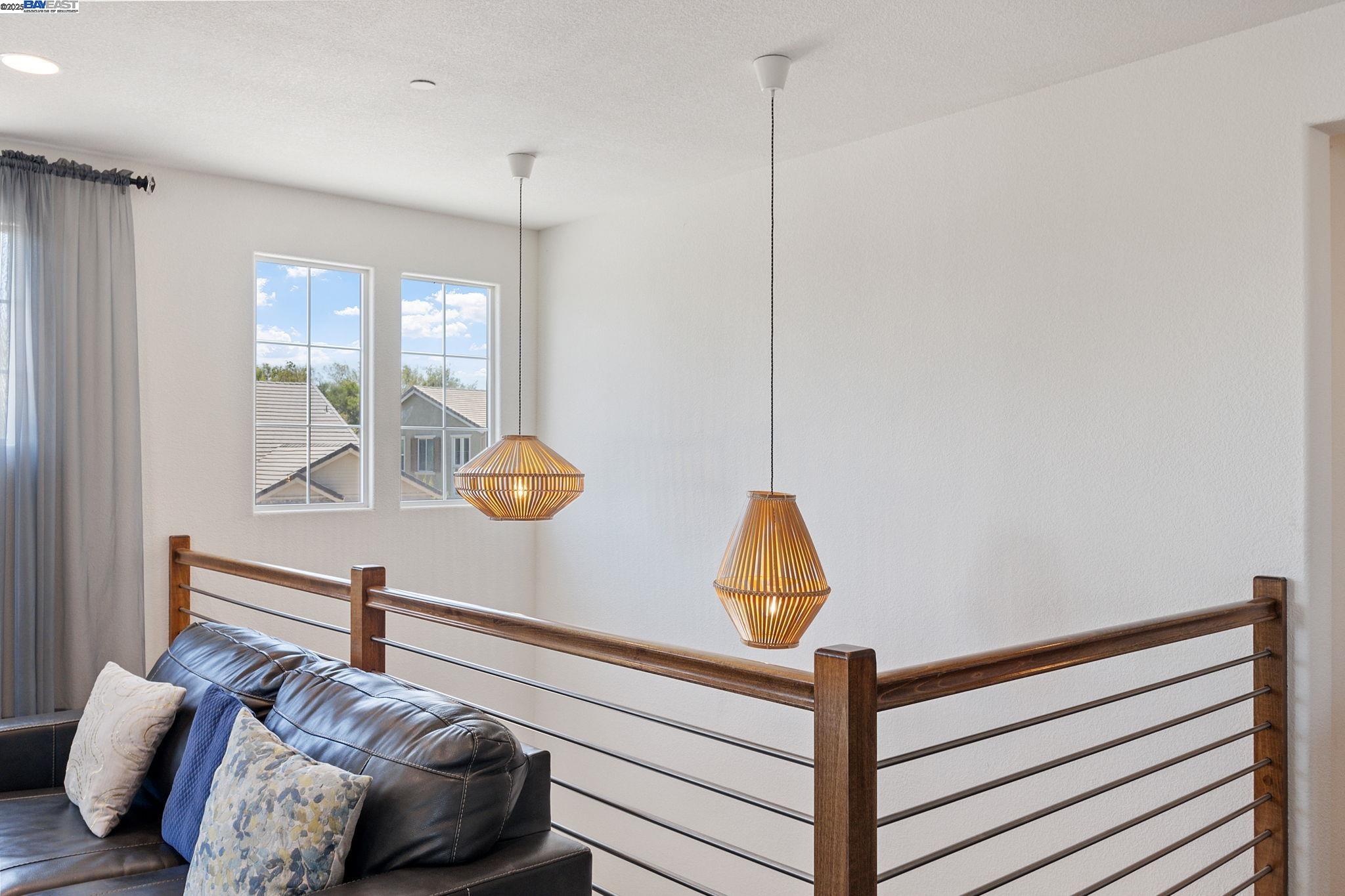 Detail Gallery Image 21 of 39 For 647 Tantaros Ln, Tracy,  CA 95376 - 4 Beds | 3 Baths