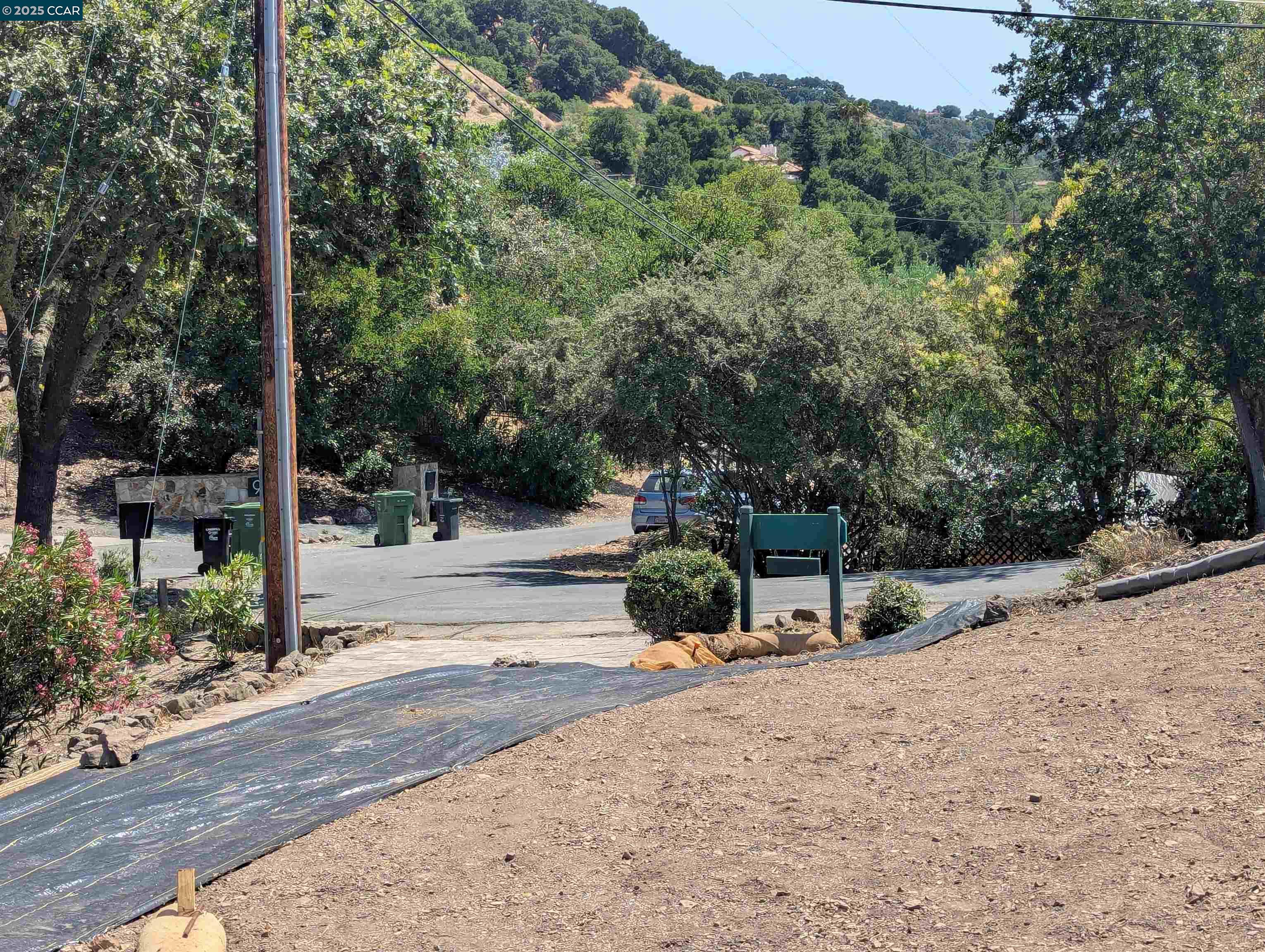 Detail Gallery Image 9 of 31 For 13 St James Ct, Orinda,  CA 94563 - – Beds | – Baths