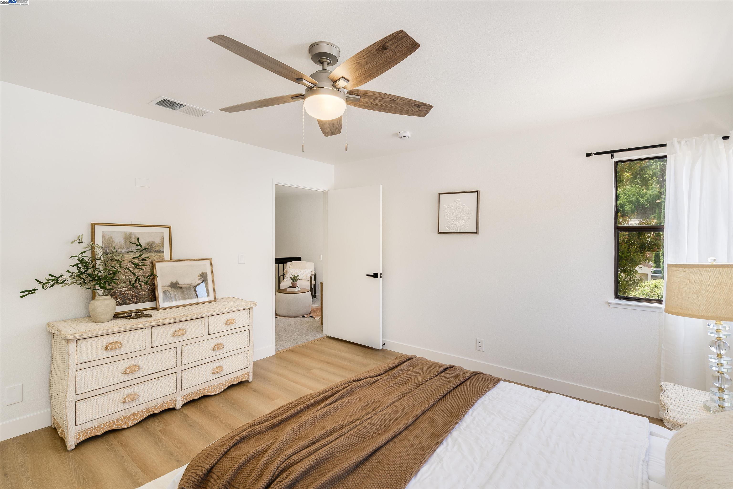 Detail Gallery Image 25 of 49 For 28061 Thorup Ln, Hayward,  CA 94542 - 3 Beds | 3 Baths