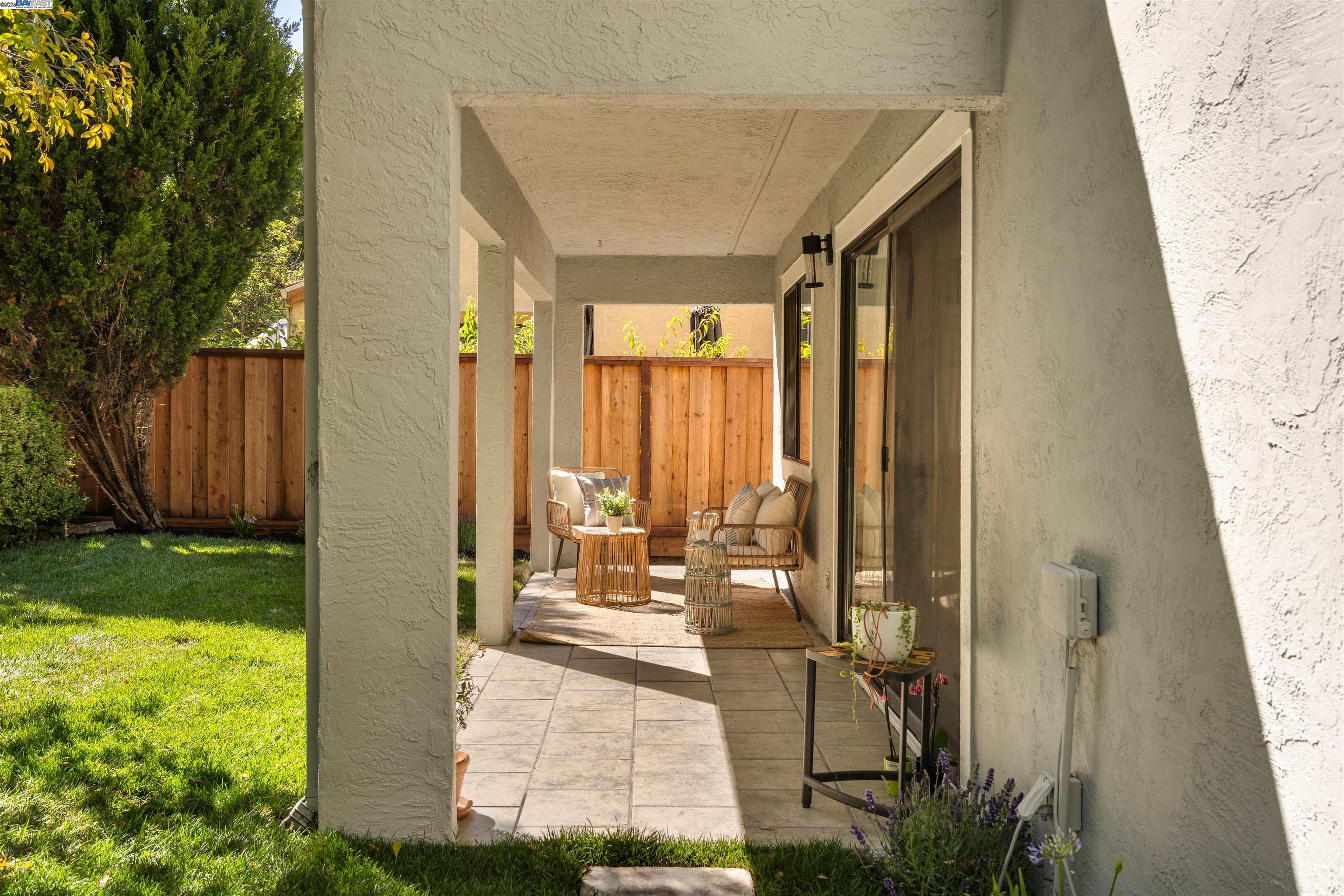 Detail Gallery Image 36 of 49 For 28061 Thorup Ln, Hayward,  CA 94542 - 3 Beds | 3 Baths