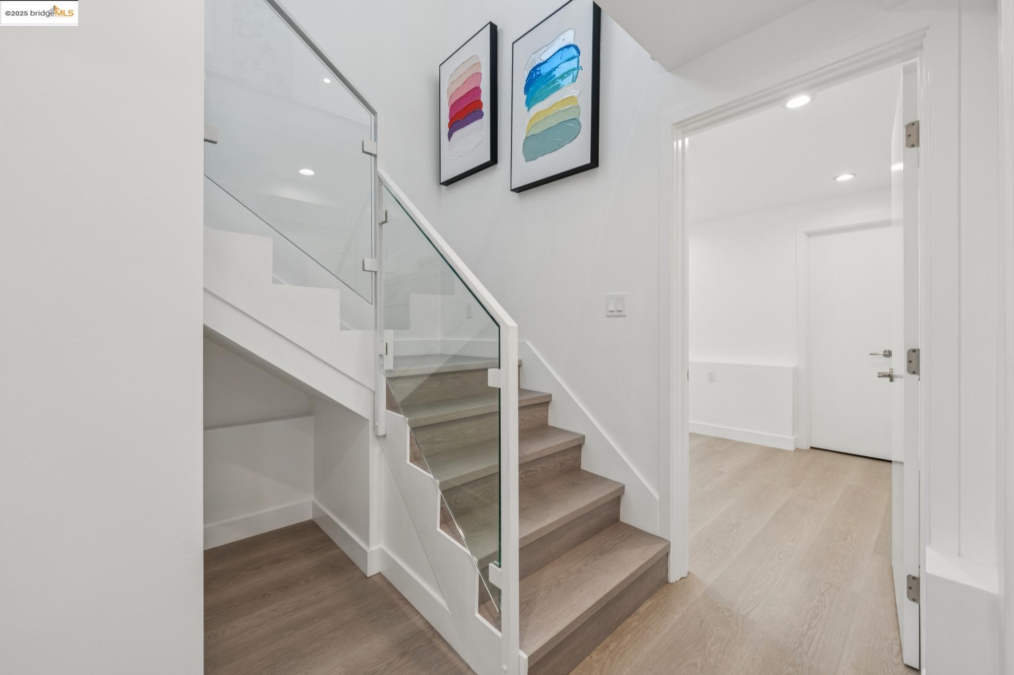 Detail Gallery Image 14 of 52 For 1606 Stannage Ave, Berkeley,  CA 94702 - 4 Beds | 2 Baths