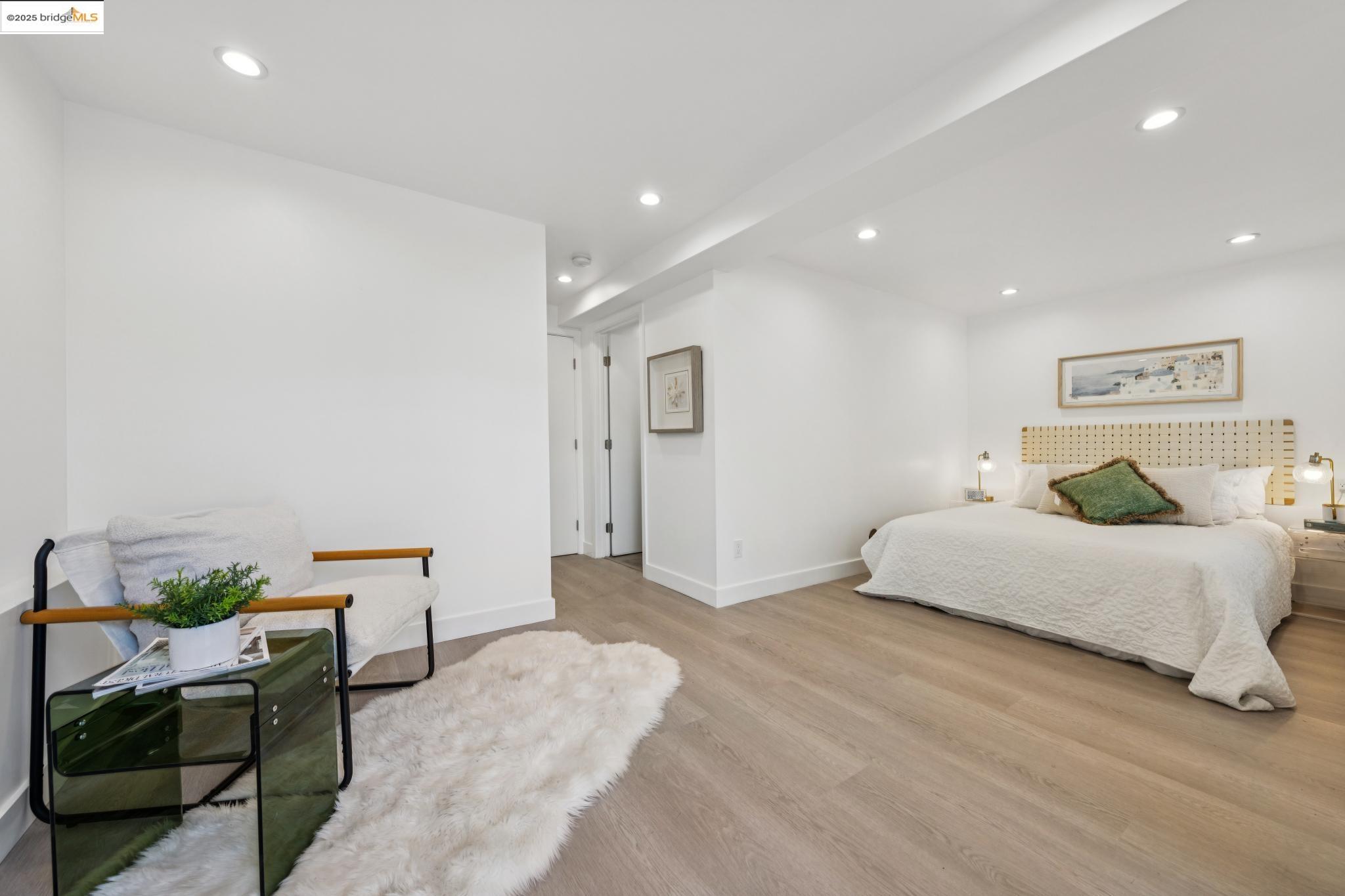 Detail Gallery Image 17 of 52 For 1606 Stannage Ave, Berkeley,  CA 94702 - 4 Beds | 2 Baths