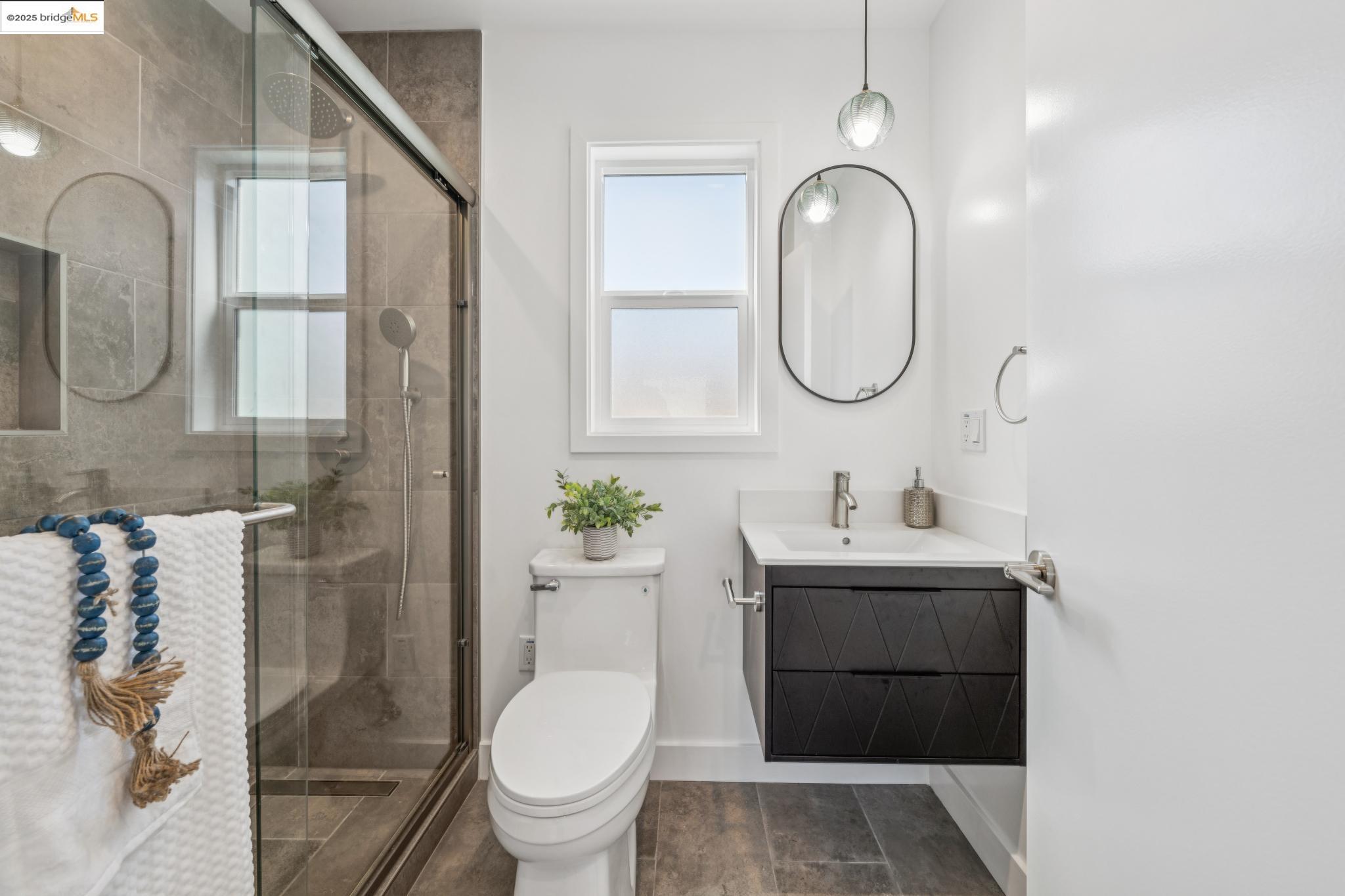 Detail Gallery Image 28 of 52 For 1606 Stannage Ave, Berkeley,  CA 94702 - 4 Beds | 2 Baths