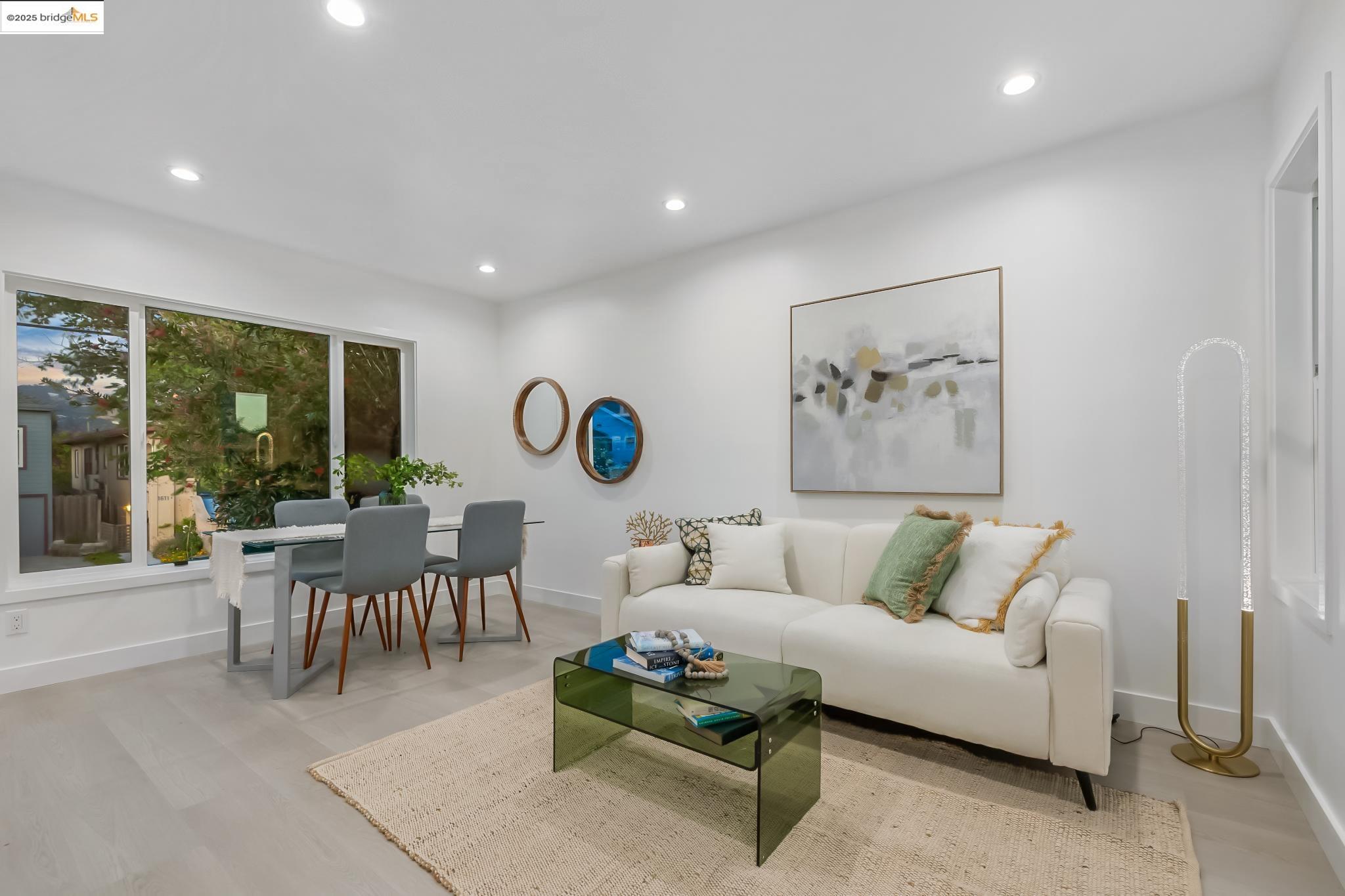 Detail Gallery Image 4 of 52 For 1606 Stannage Ave, Berkeley,  CA 94702 - 4 Beds | 2 Baths