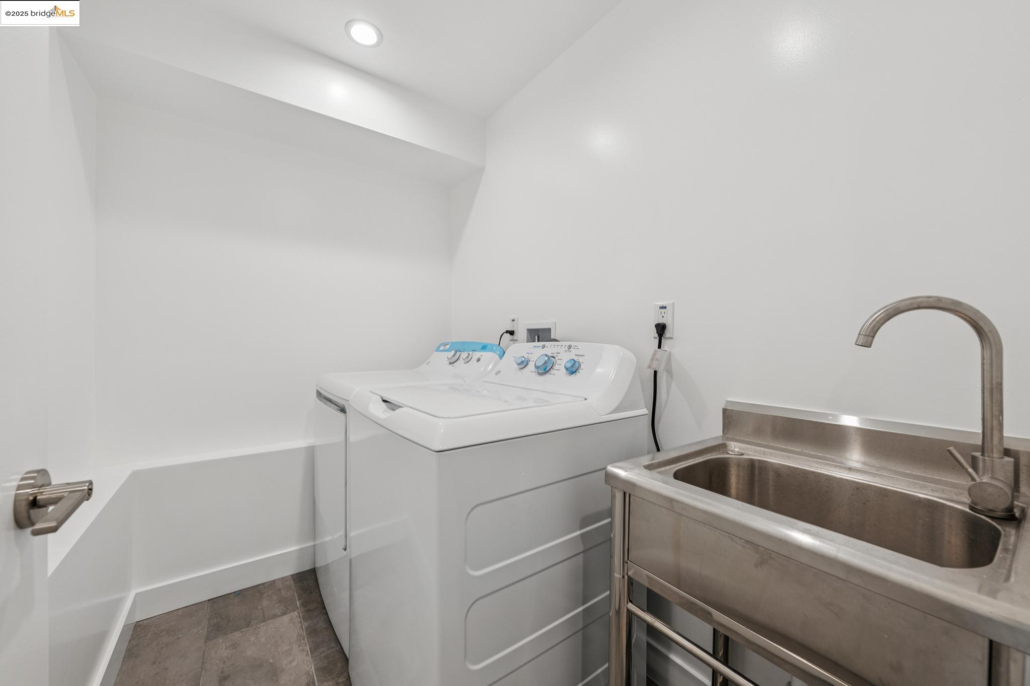 Detail Gallery Image 34 of 52 For 1606 Stannage Ave, Berkeley,  CA 94702 - 4 Beds | 2 Baths