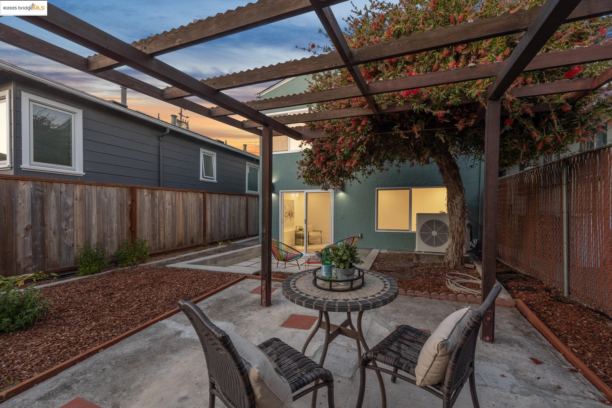Detail Gallery Image 41 of 52 For 1606 Stannage Ave, Berkeley,  CA 94702 - 4 Beds | 2 Baths