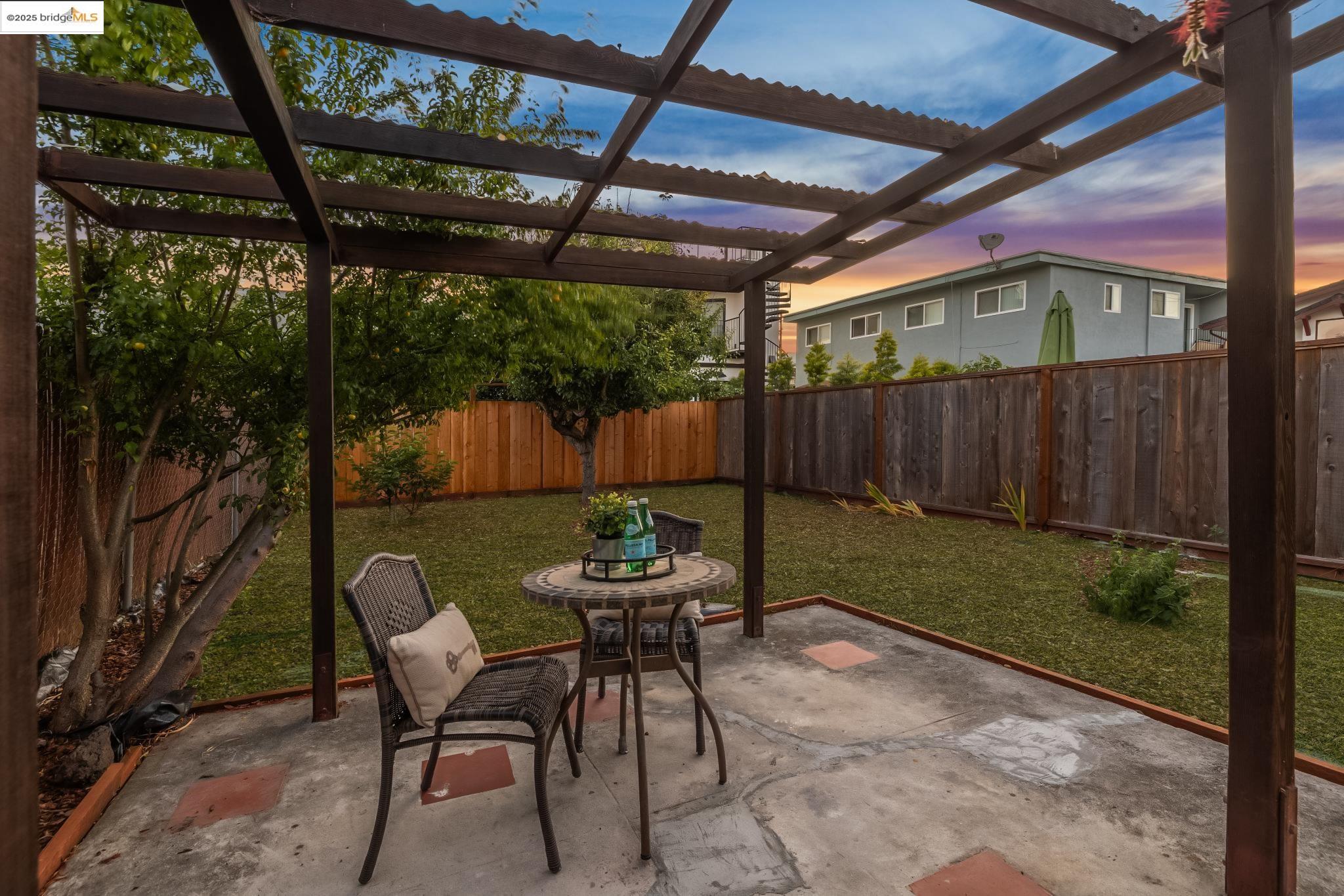 Detail Gallery Image 43 of 52 For 1606 Stannage Ave, Berkeley,  CA 94702 - 4 Beds | 2 Baths