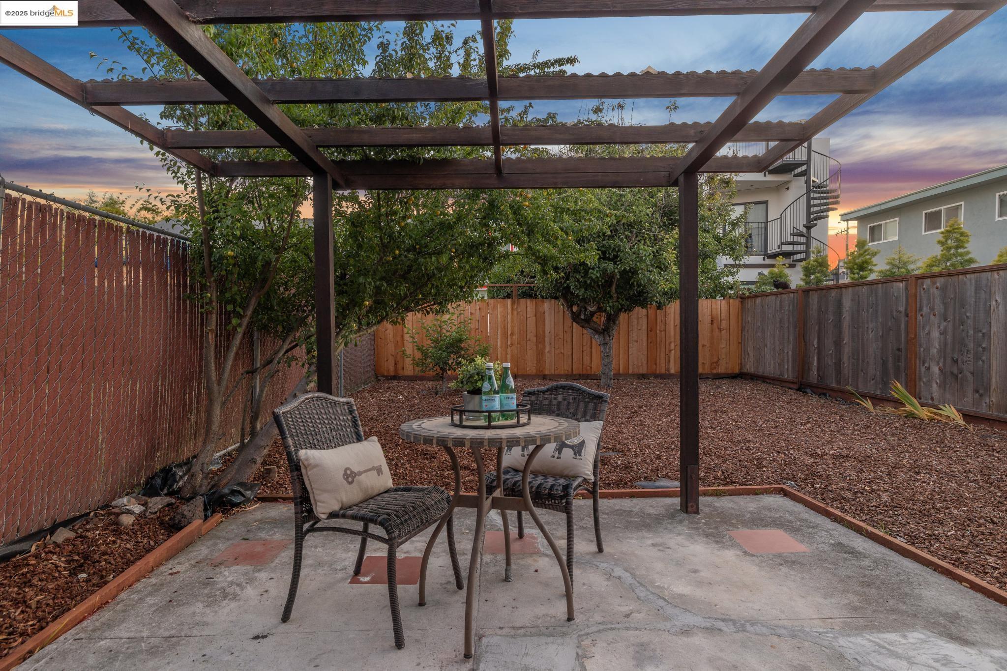 Detail Gallery Image 44 of 52 For 1606 Stannage Ave, Berkeley,  CA 94702 - 4 Beds | 2 Baths
