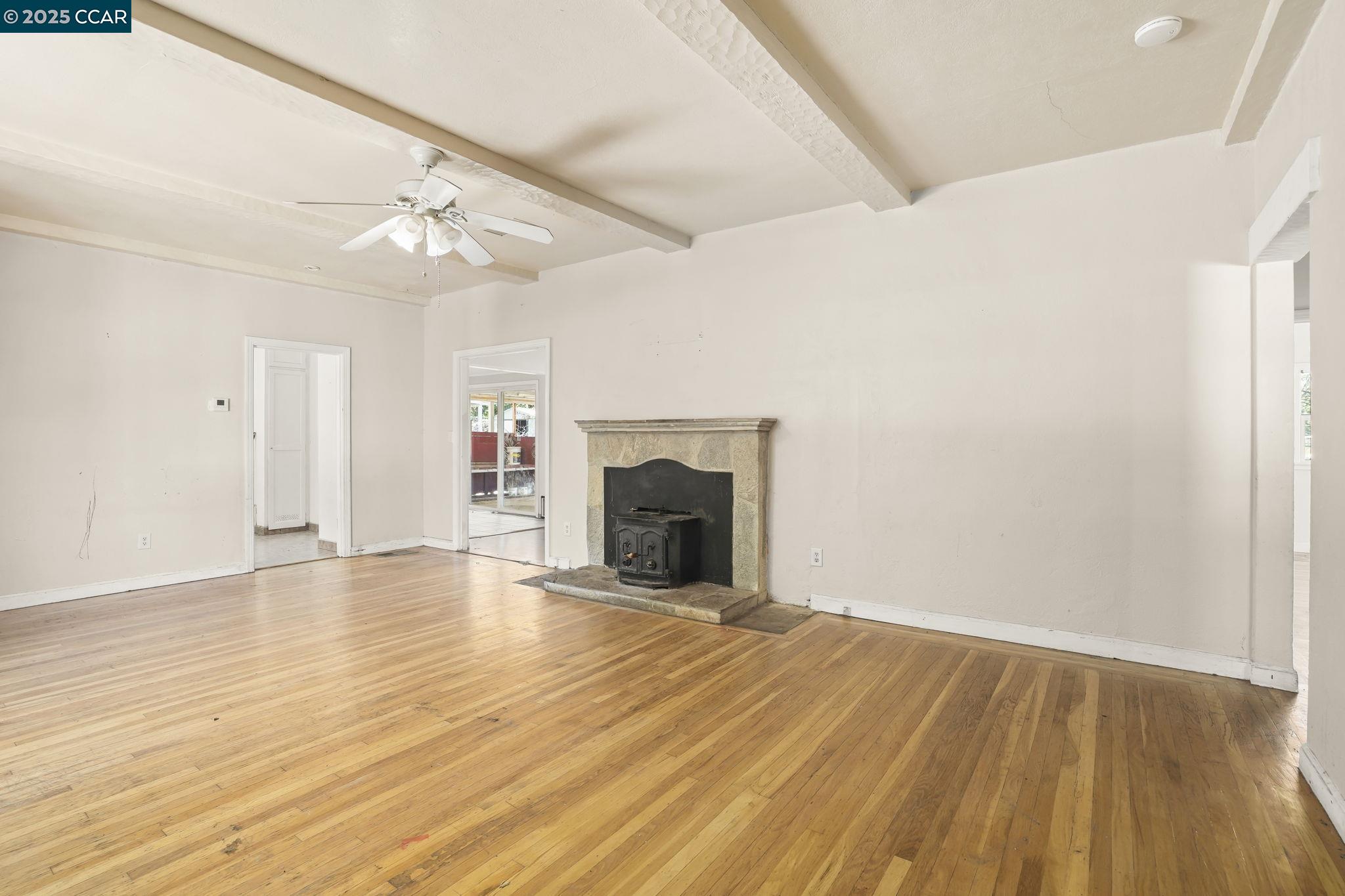 Detail Gallery Image 7 of 43 For 1561 Farm Bureau Rd, Concord,  CA 94519 - 3 Beds | 2 Baths