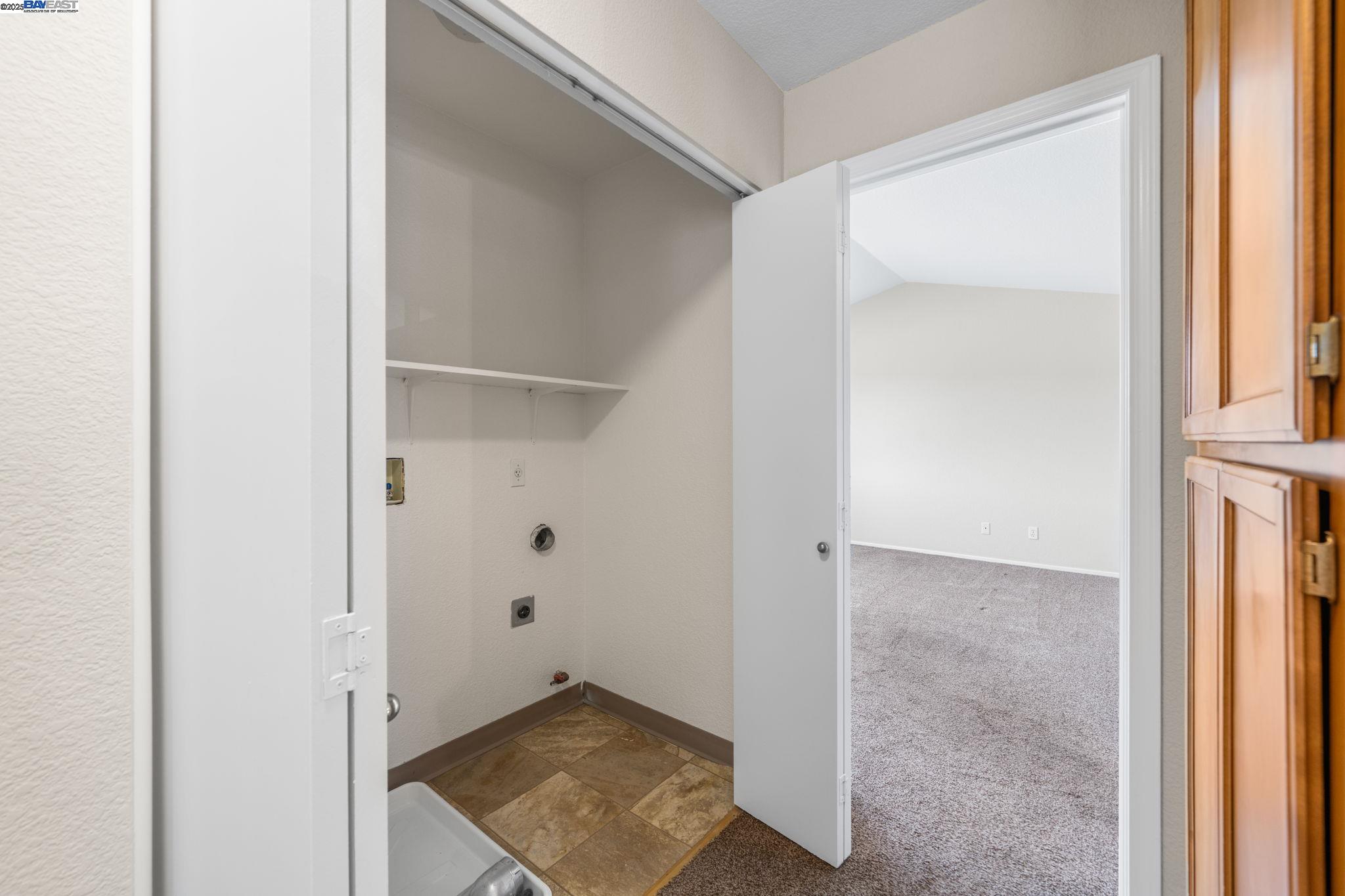 Detail Gallery Image 30 of 35 For 1970 Knollcrest Ln, Tracy,  CA 95376 - 3 Beds | 2/1 Baths