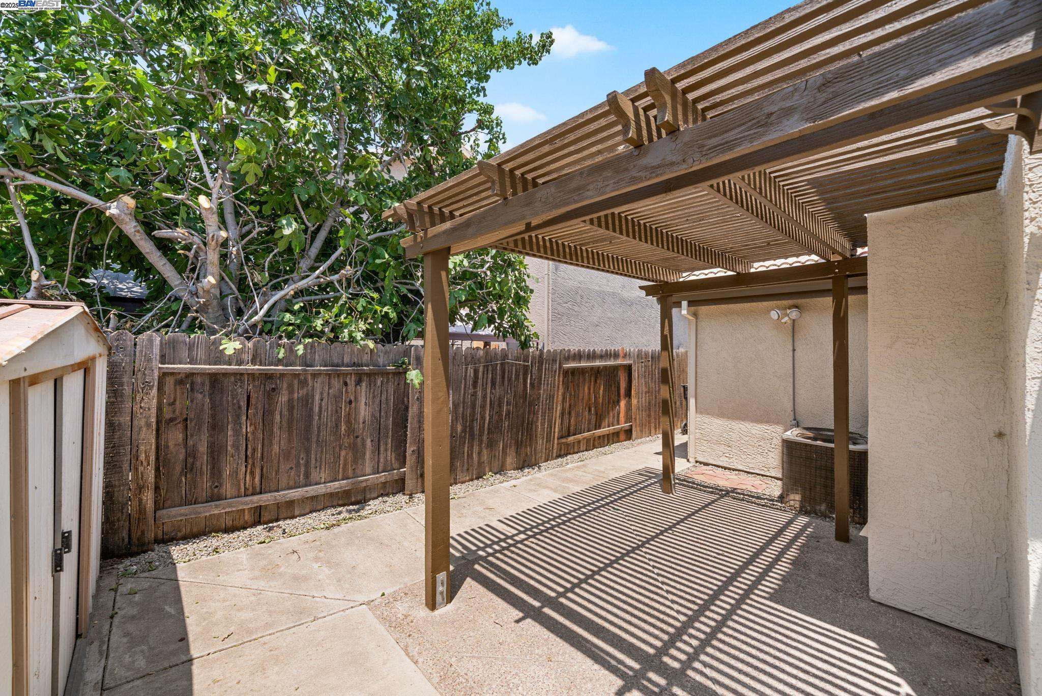 Detail Gallery Image 35 of 35 For 1970 Knollcrest Ln, Tracy,  CA 95376 - 3 Beds | 2/1 Baths