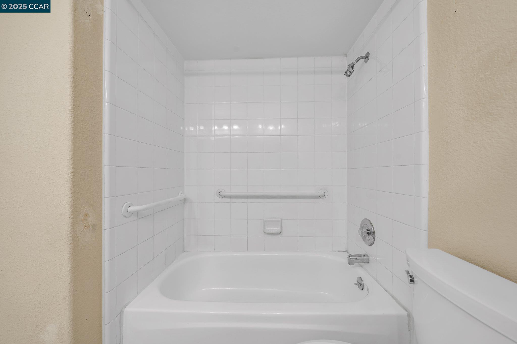 Photo #21: 41102534 Listing: Photo #21