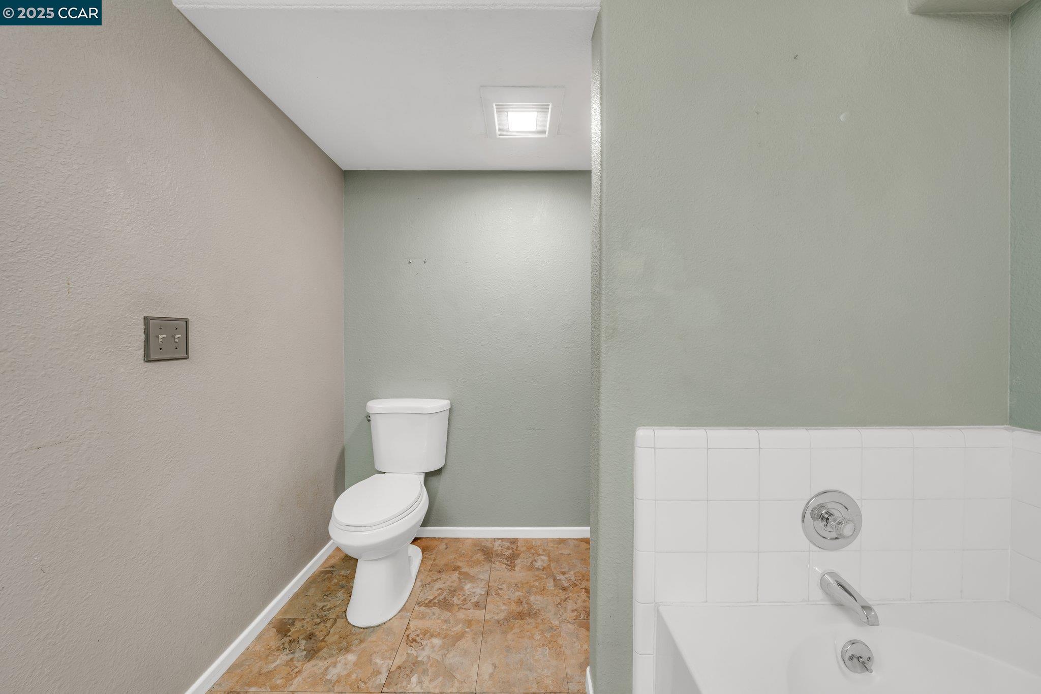 Photo #30: 41102534 Listing: Photo #30