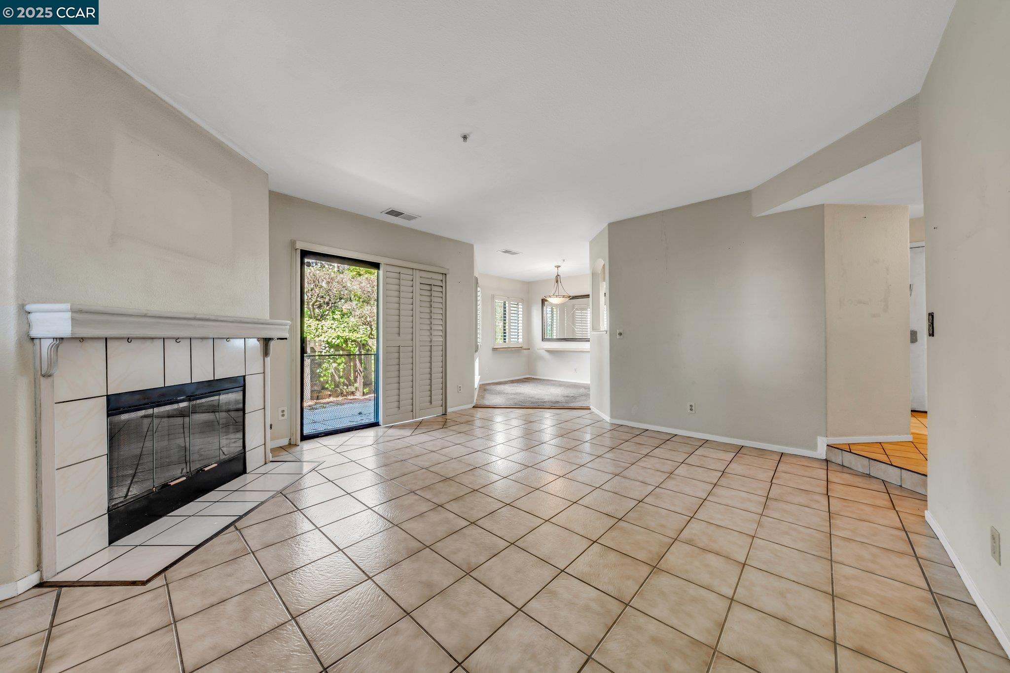 Photo #10: 41102534 Listing: Photo #10