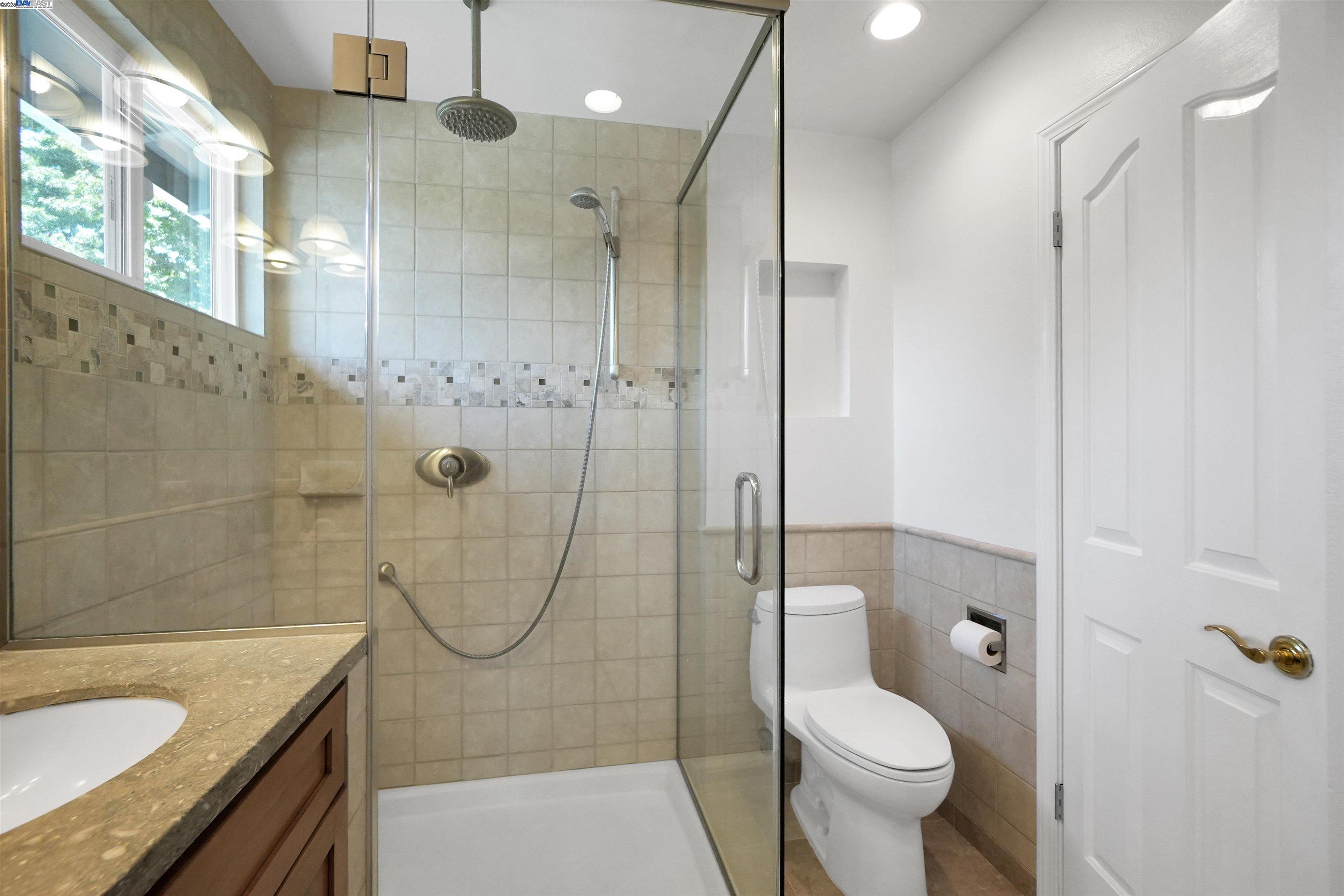 Detail Gallery Image 35 of 55 For 4400 Sandalwood Dr, Pleasanton,  CA 94588 - 4 Beds | 2 Baths