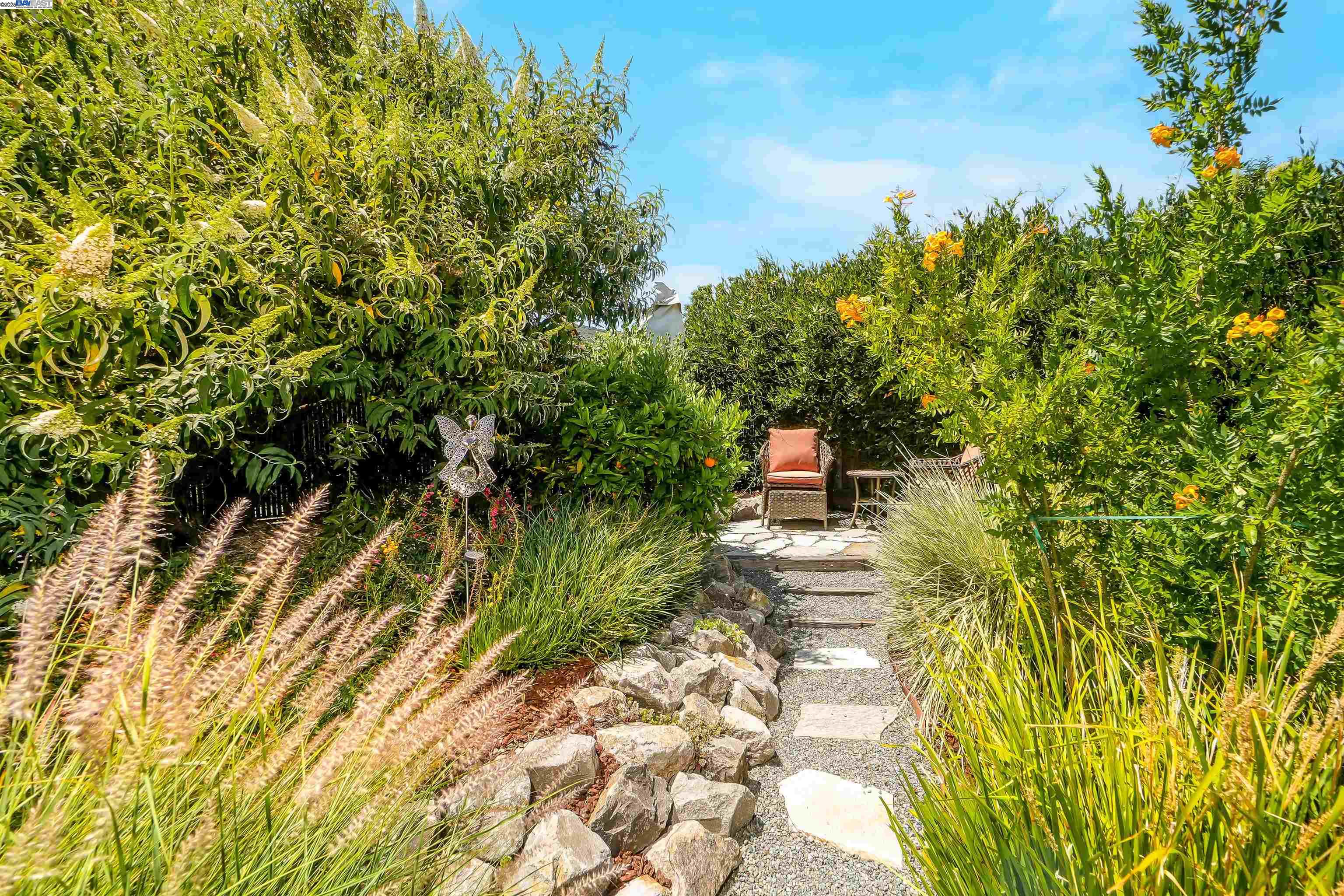 Detail Gallery Image 45 of 55 For 4400 Sandalwood Dr, Pleasanton,  CA 94588 - 4 Beds | 2 Baths