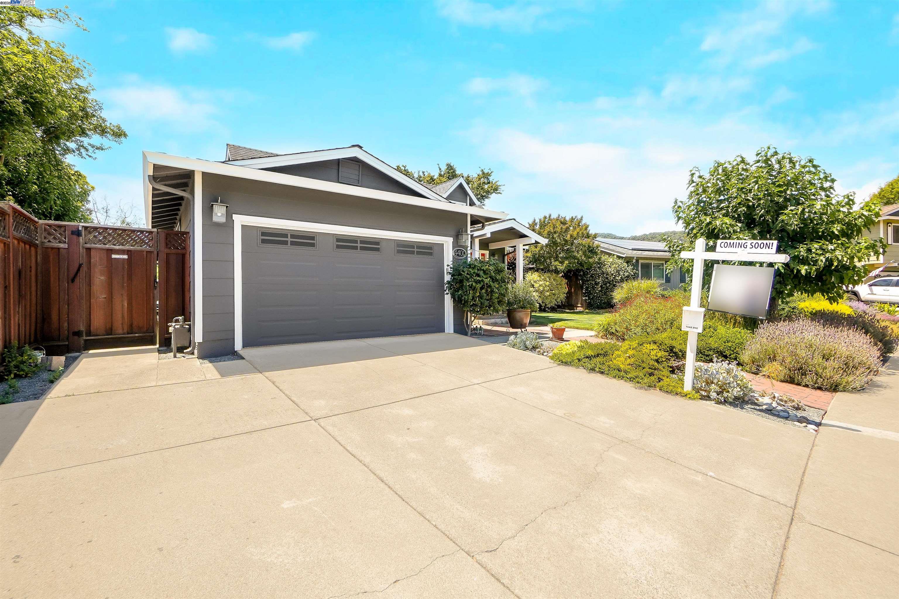 Detail Gallery Image 47 of 55 For 4400 Sandalwood Dr, Pleasanton,  CA 94588 - 4 Beds | 2 Baths
