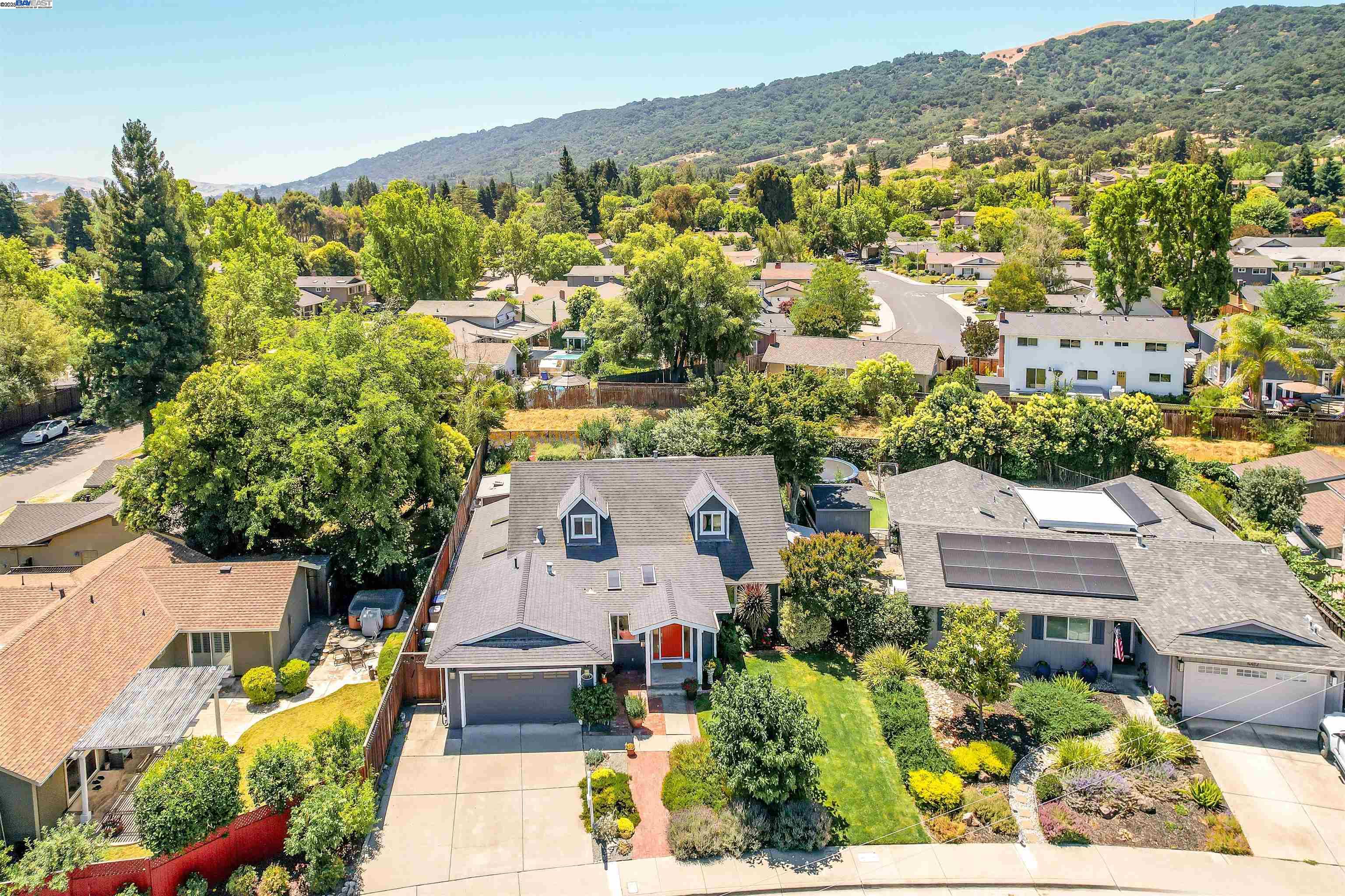 Detail Gallery Image 50 of 55 For 4400 Sandalwood Dr, Pleasanton,  CA 94588 - 4 Beds | 2 Baths