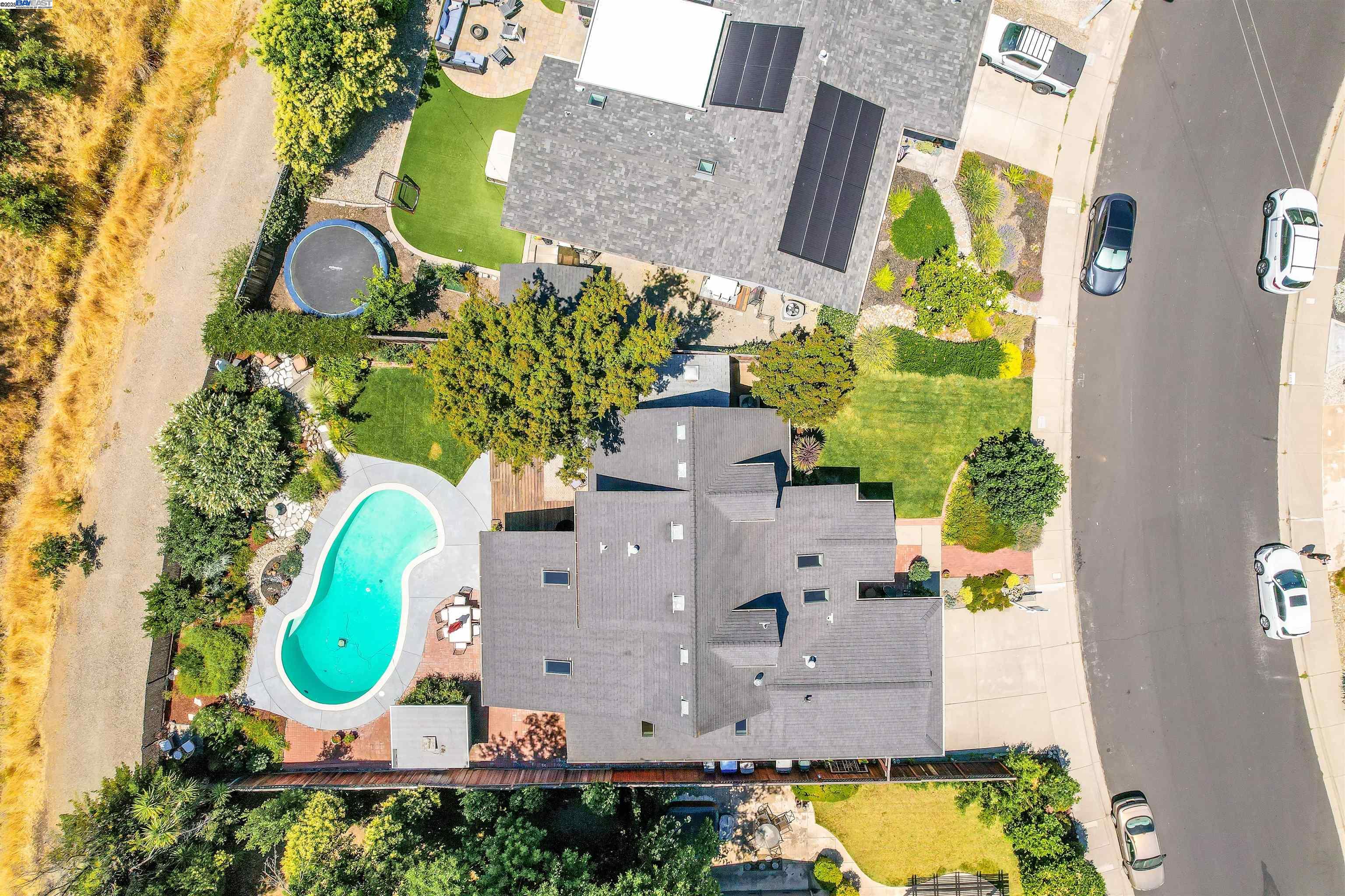 Detail Gallery Image 51 of 55 For 4400 Sandalwood Dr, Pleasanton,  CA 94588 - 4 Beds | 2 Baths