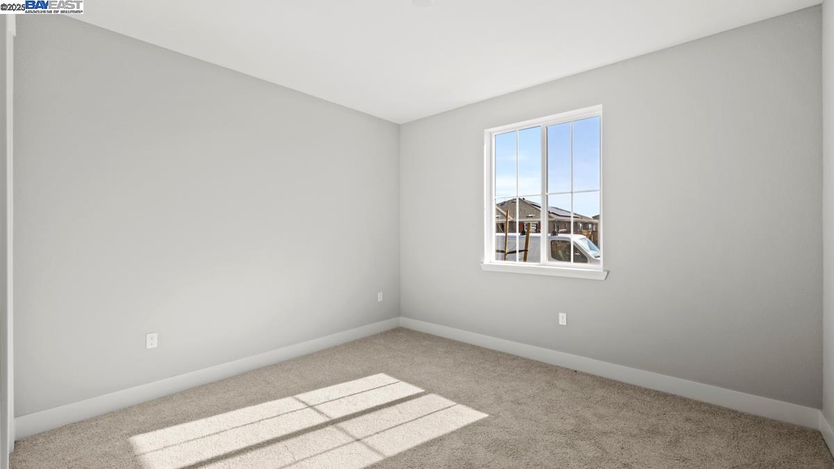 Detail Gallery Image 15 of 38 For 1049 Heathridge Street, Manteca,  CA 95336 - 2 Beds | 2 Baths