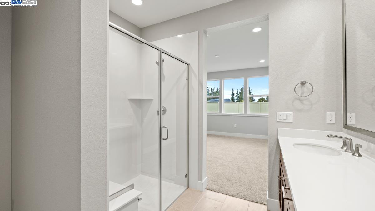 Detail Gallery Image 25 of 38 For 1049 Heathridge Street, Manteca,  CA 95336 - 2 Beds | 2 Baths
