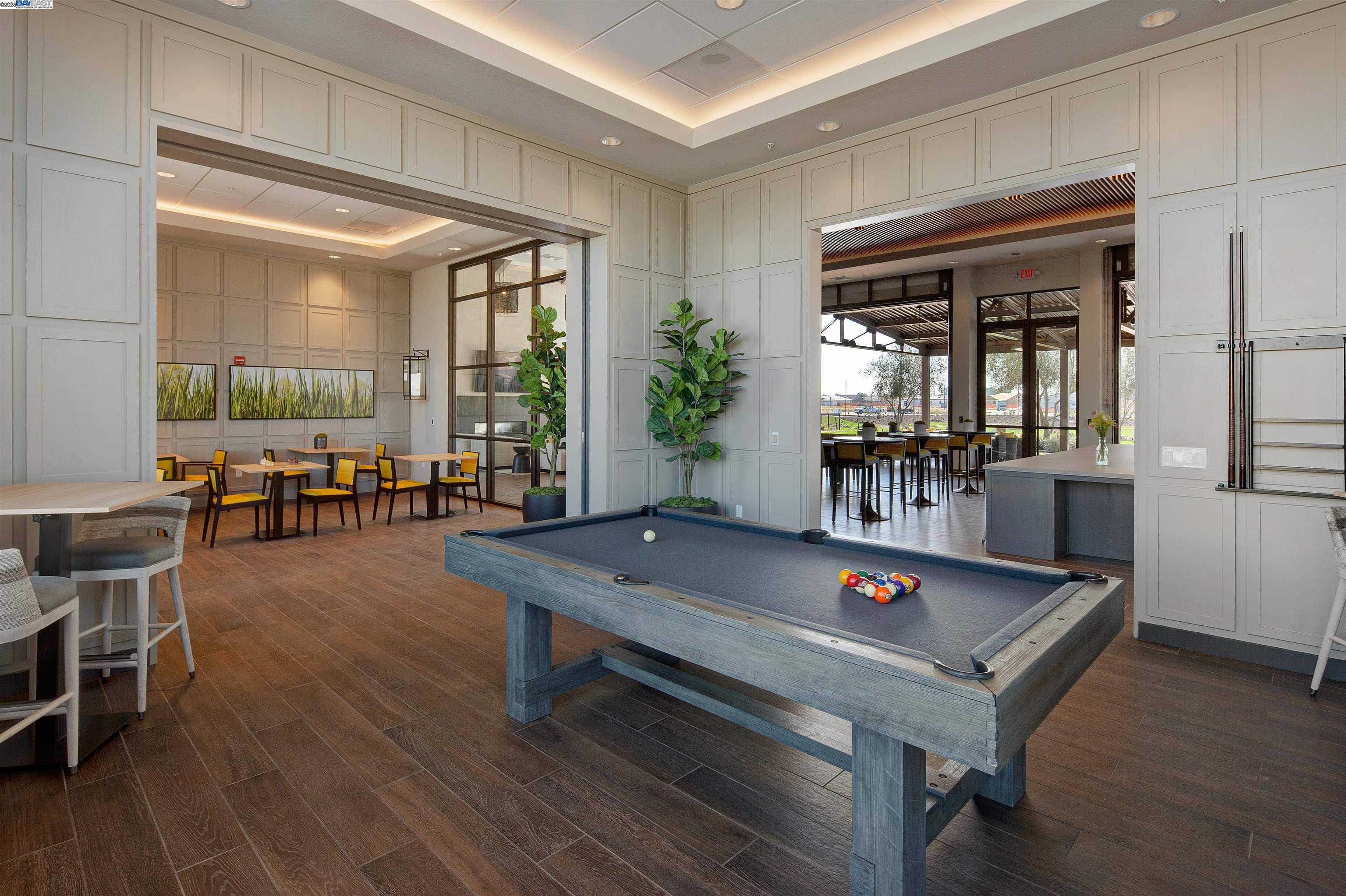 Detail Gallery Image 26 of 38 For 1049 Heathridge Street, Manteca,  CA 95336 - 2 Beds | 2 Baths