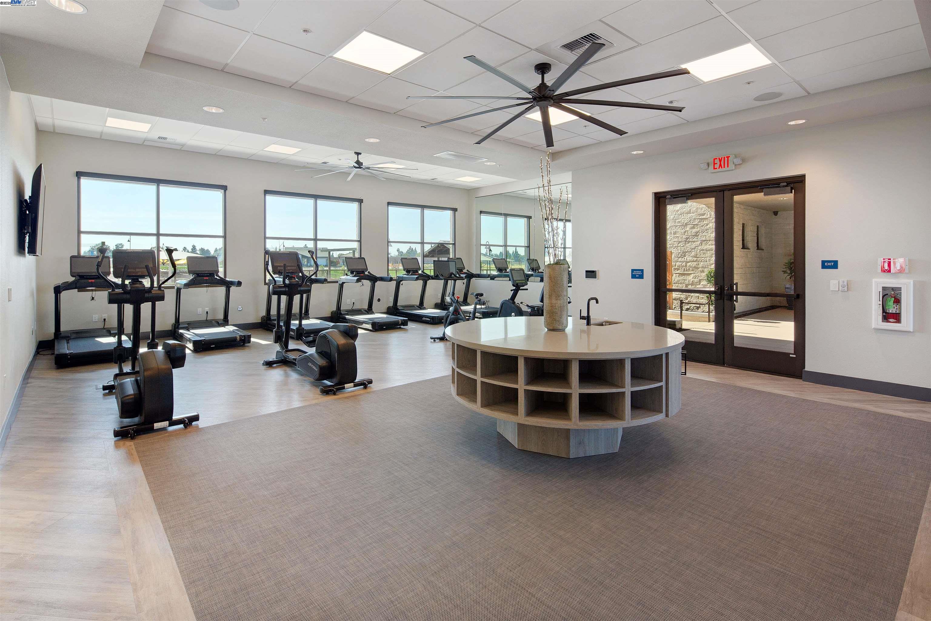 Detail Gallery Image 29 of 38 For 1049 Heathridge Street, Manteca,  CA 95336 - 2 Beds | 2 Baths