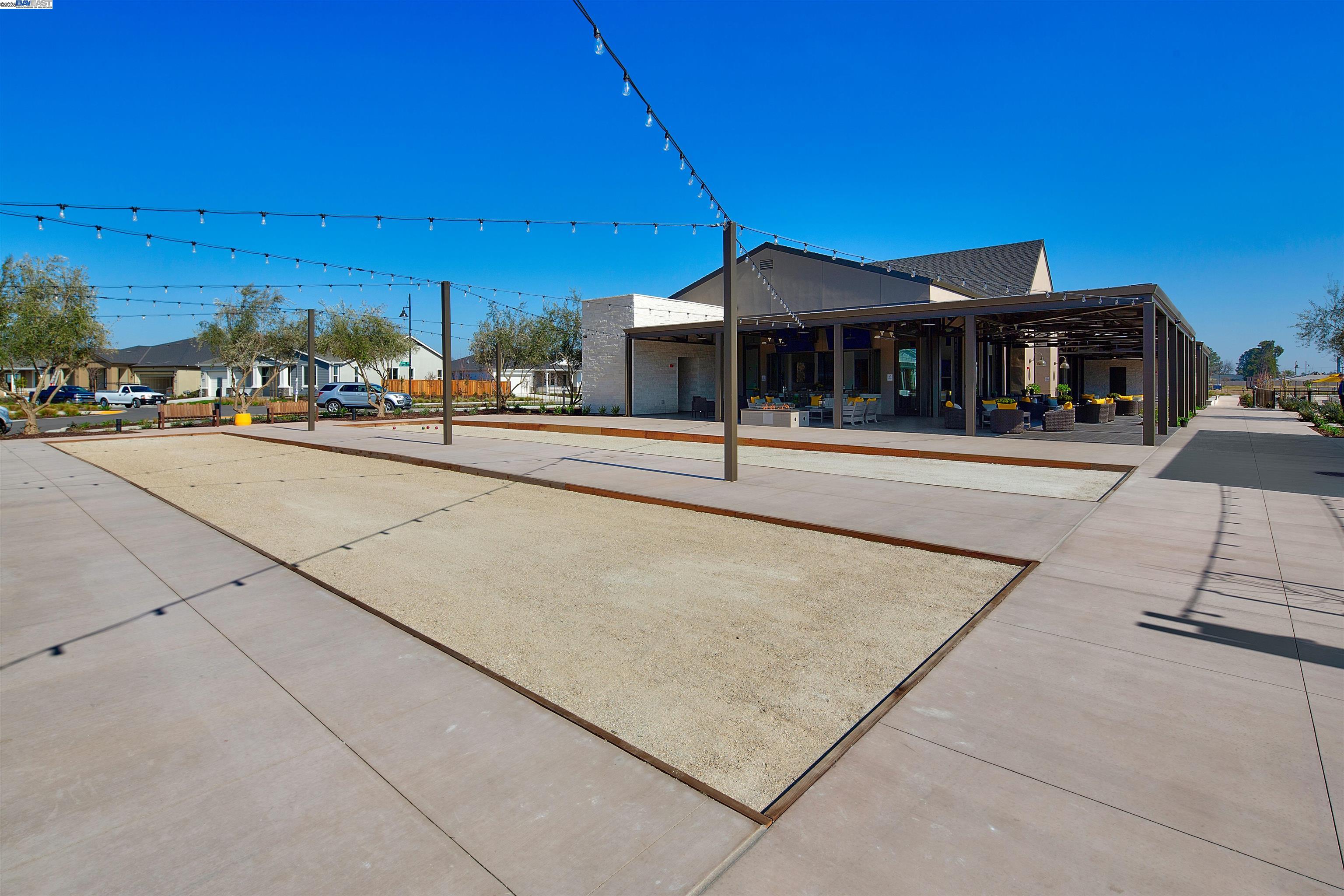 Detail Gallery Image 34 of 38 For 1049 Heathridge Street, Manteca,  CA 95336 - 2 Beds | 2 Baths